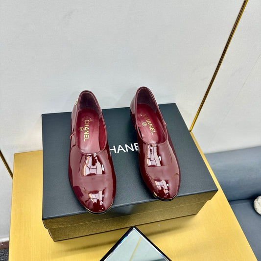 CC SIMPLE FLATS 25S IN DARK RED GLOSSY LEATHER - 35