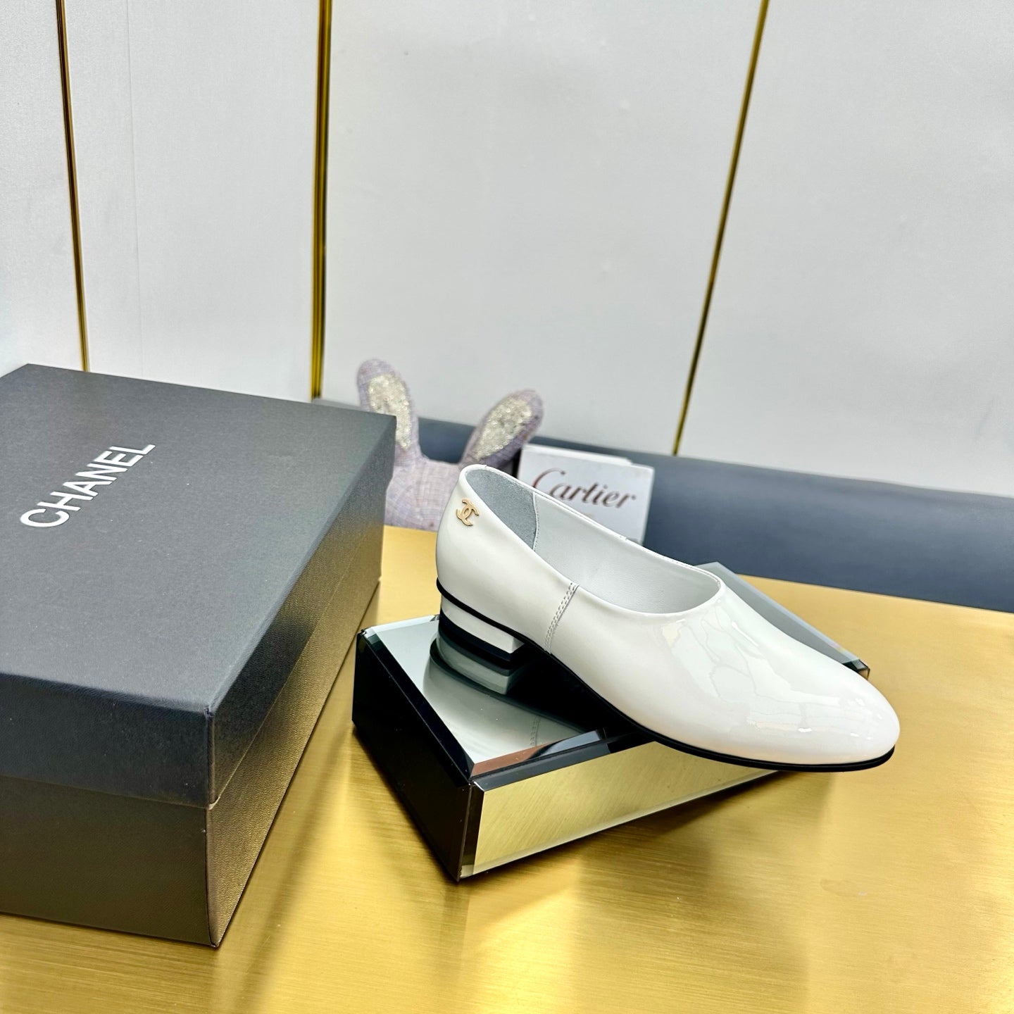CC SIMPLE FLATS 25S IN WHITE GLOSSY LEATHER - 35