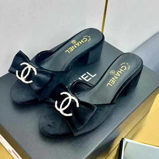 BOWKNOT RHINESTONES MID HEEL MULE IN BLACK VELVET - 35