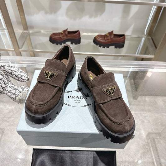 PRADA 25S THICK-SOLE LOAFERS 60 MM IN DARK BROWN SUEDE - 35