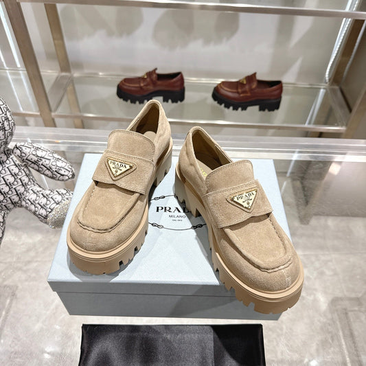 PRADA 25S THICK-SOLE LOAFERS 60 MM IN BEIGE SUEDE - 35