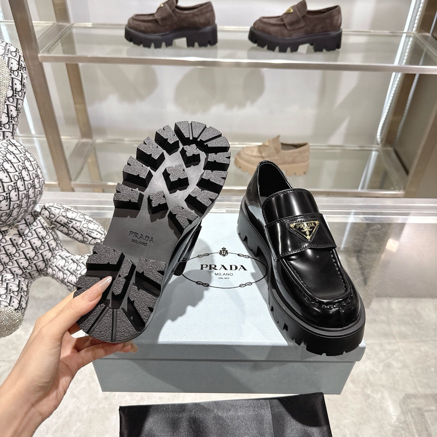 PRADA 25S THICK-SOLE LOAFERS 60 MM IN BLACK CALFSKIN - 35