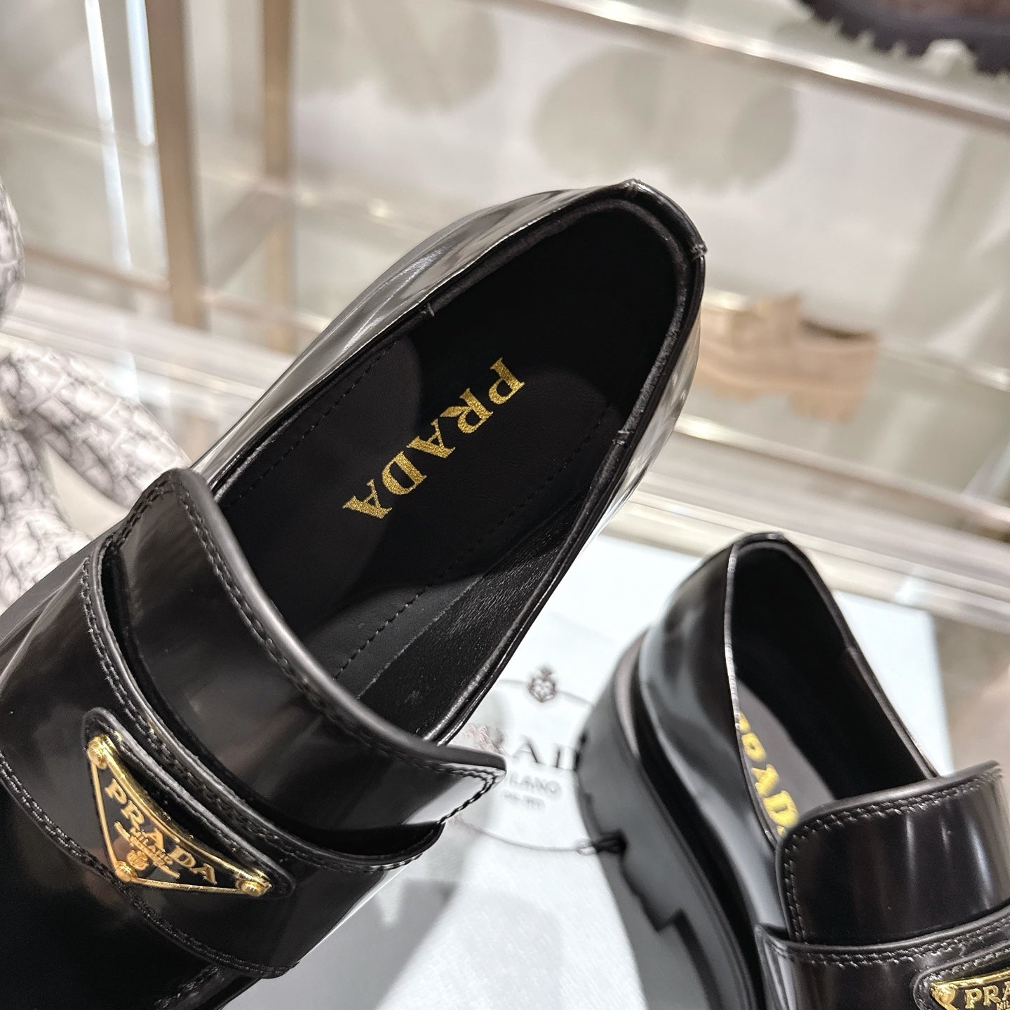 PRADA 25S THICK-SOLE LOAFERS 60 MM IN BLACK CALFSKIN - 35