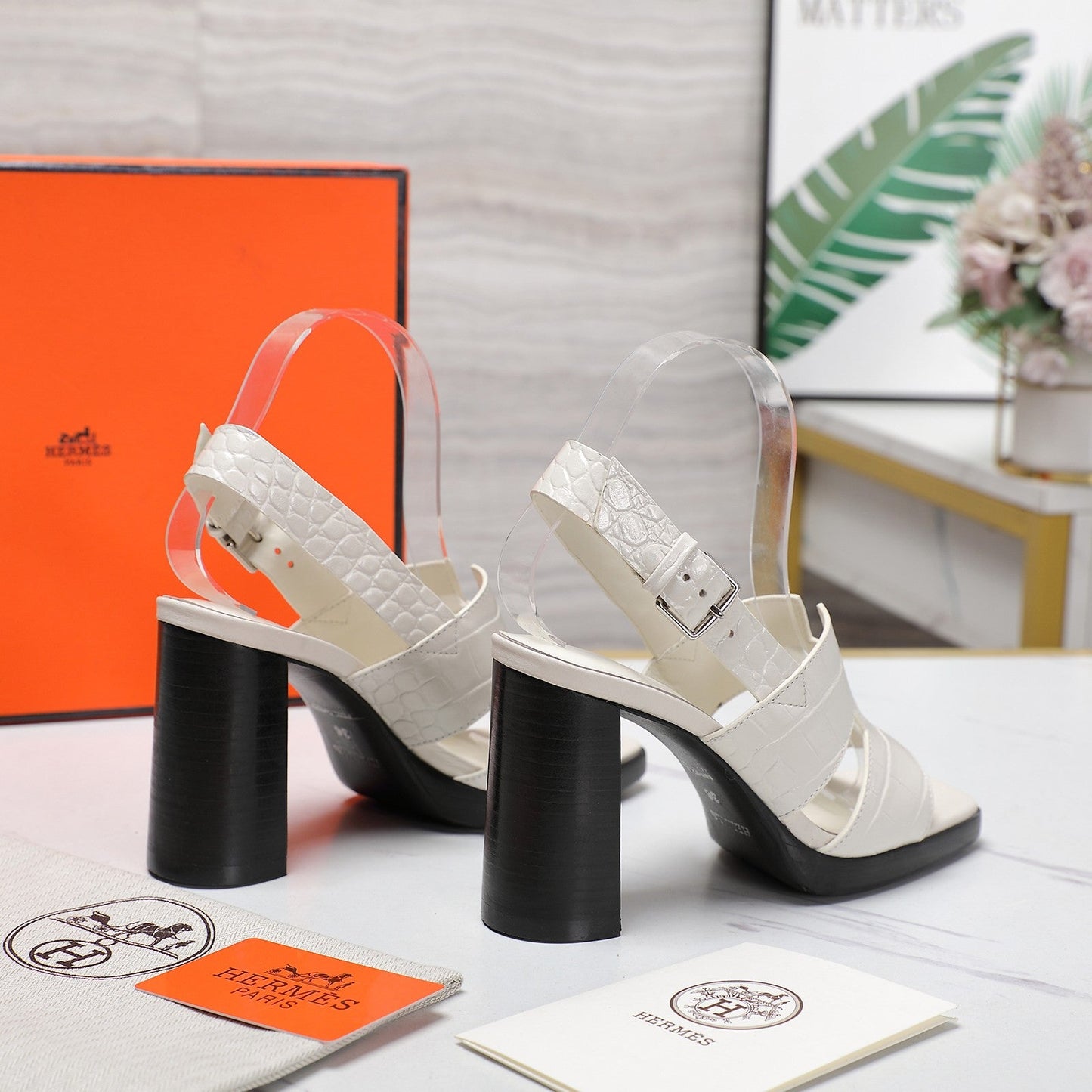 ERIS 95 SANDAL WHITE CALFSKIN PATTERNED - 35