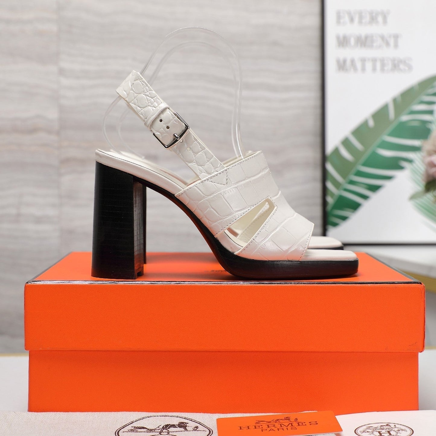 ERIS 95 SANDAL WHITE CALFSKIN PATTERNED - 35
