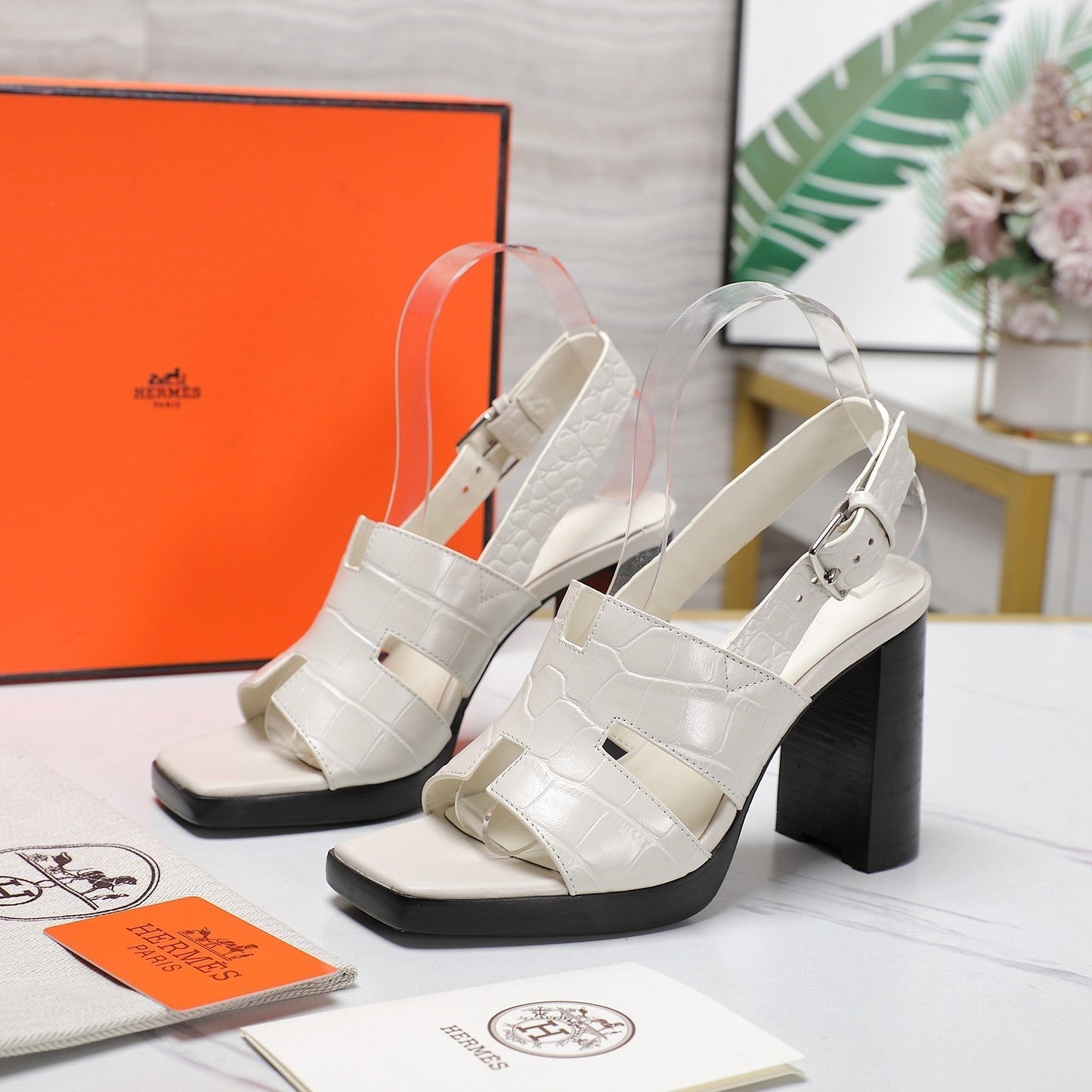 ERIS 95 SANDAL WHITE CALFSKIN PATTERNED - 35