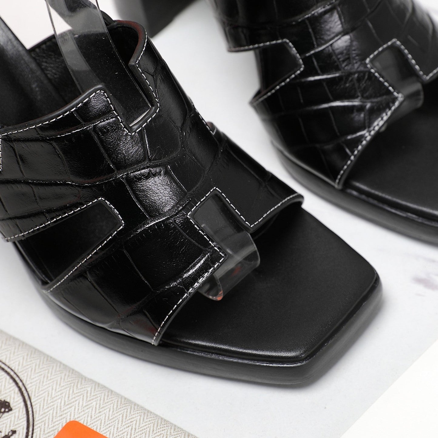 ERIS 95 SANDAL BLACK CALFSKIN PATTERNED - 35