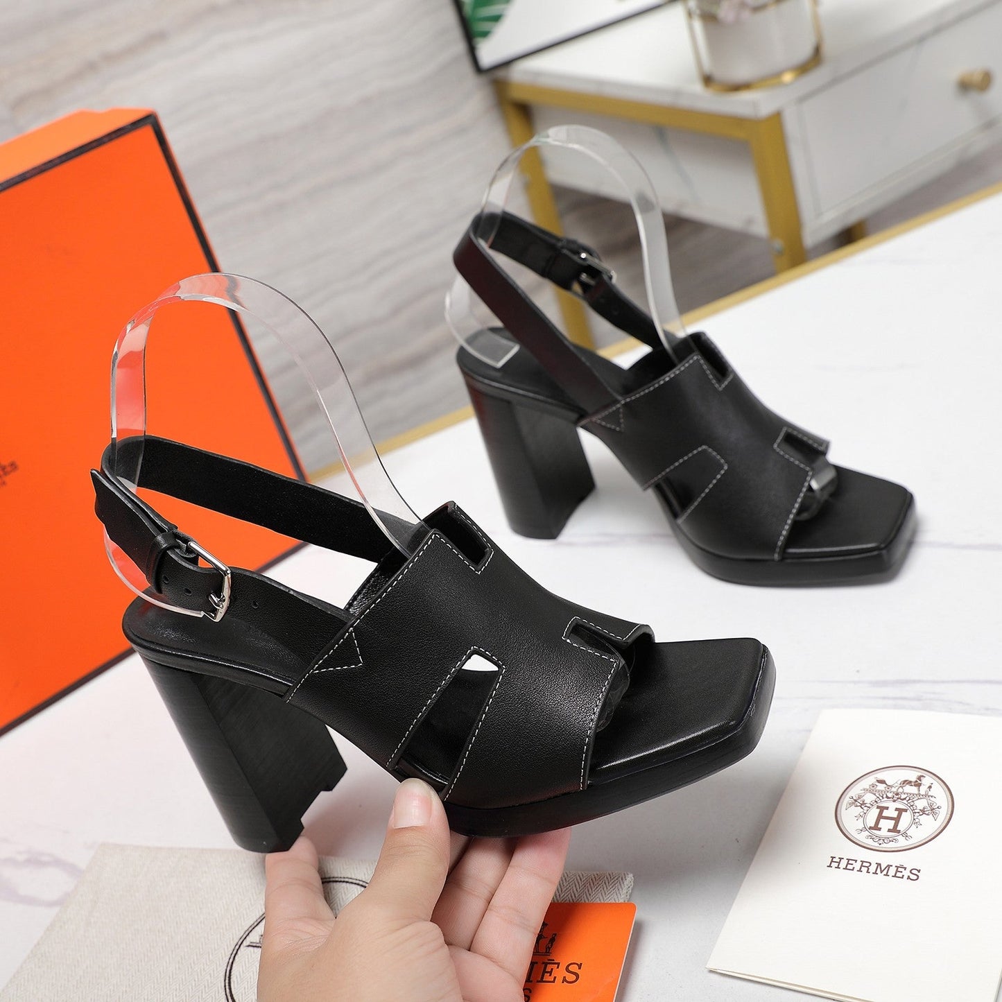 ERIS 95 SANDAL BLACK CALFSKIN - 35