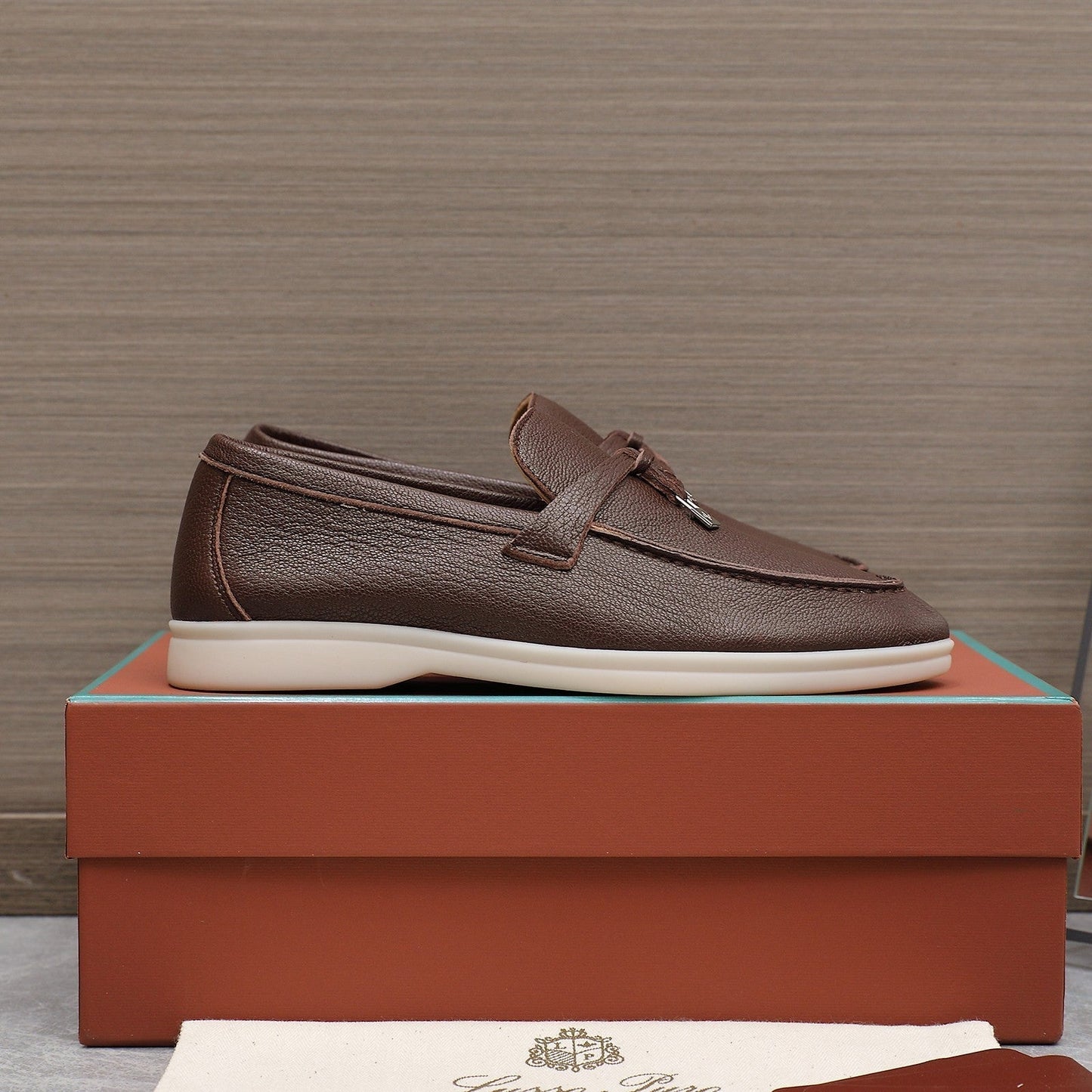 LP SUMMER CHARMS WALK LOAFERS CHOCOLATE LAMBSKIN - 35