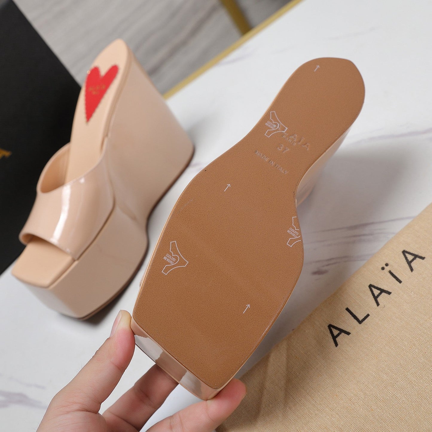ALAIA PLATFORM WEDGE IN BEIGE TAN LAMBSKIN WITH RED HEART - 35