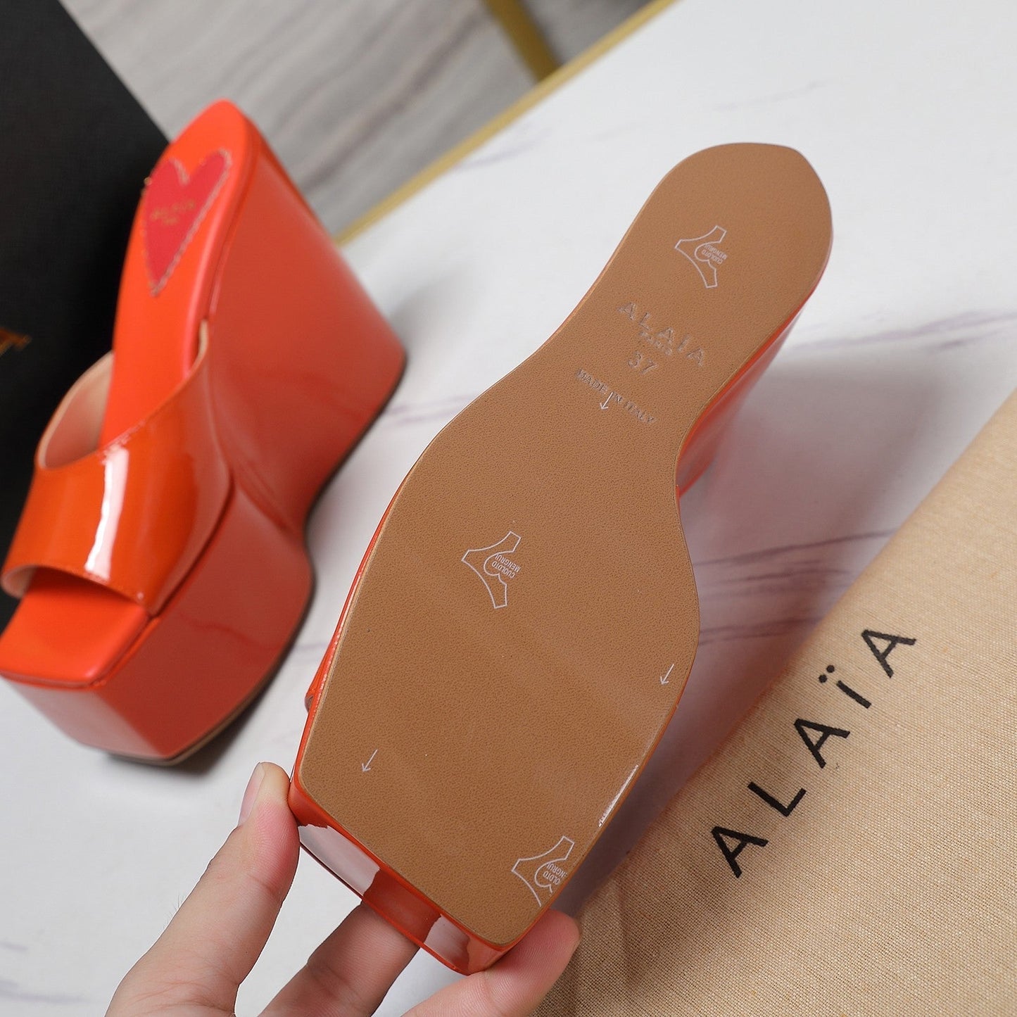 ALAIA PLATFORM WEDGE IN VIVID ORANGE LAMBSKIN WITH RED HEART - 35