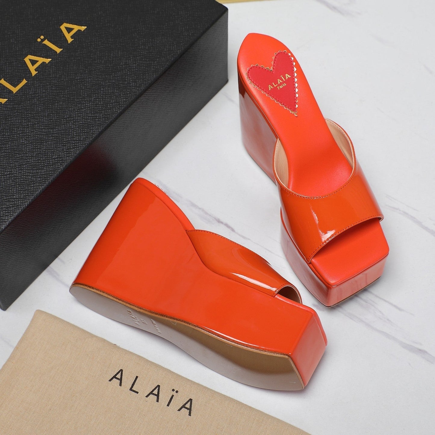 ALAIA PLATFORM WEDGE IN VIVID ORANGE LAMBSKIN WITH RED HEART - 35