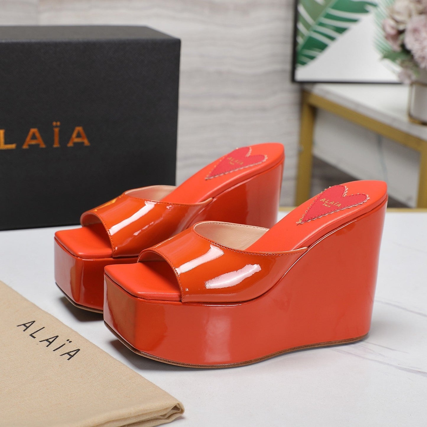 ALAIA PLATFORM WEDGE IN VIVID ORANGE LAMBSKIN WITH RED HEART - 35