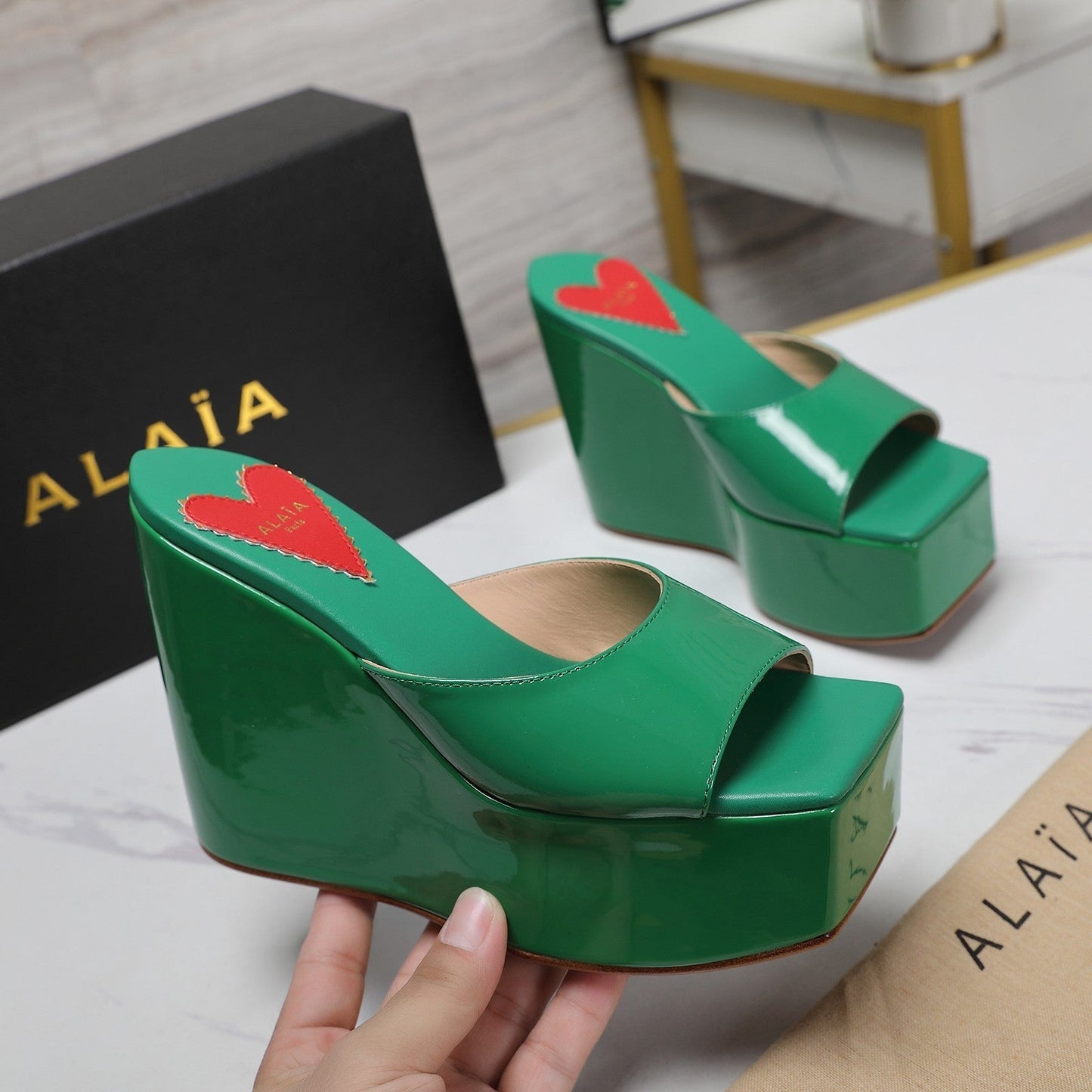 ALAIA PLATFORM WEDGE IN COOL GREEN LAMBSKIN WITH RED HEART - 35