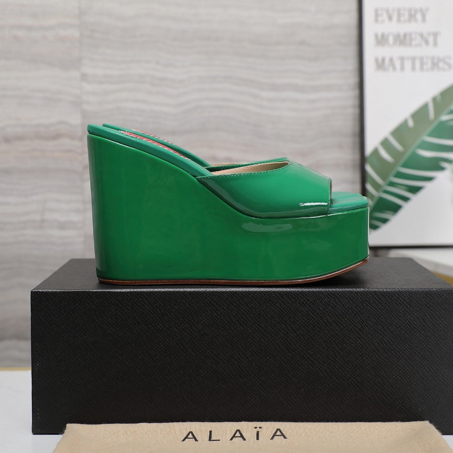 ALAIA PLATFORM WEDGE IN COOL GREEN LAMBSKIN WITH RED HEART - 35