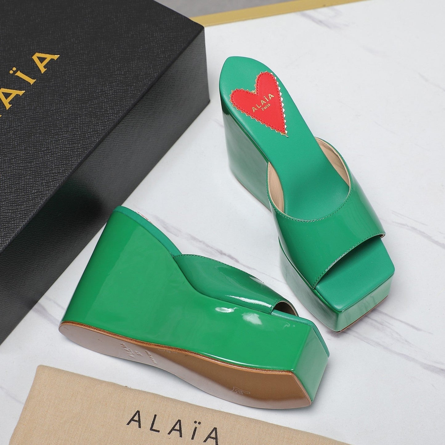 ALAIA PLATFORM WEDGE IN COOL GREEN LAMBSKIN WITH RED HEART - 35