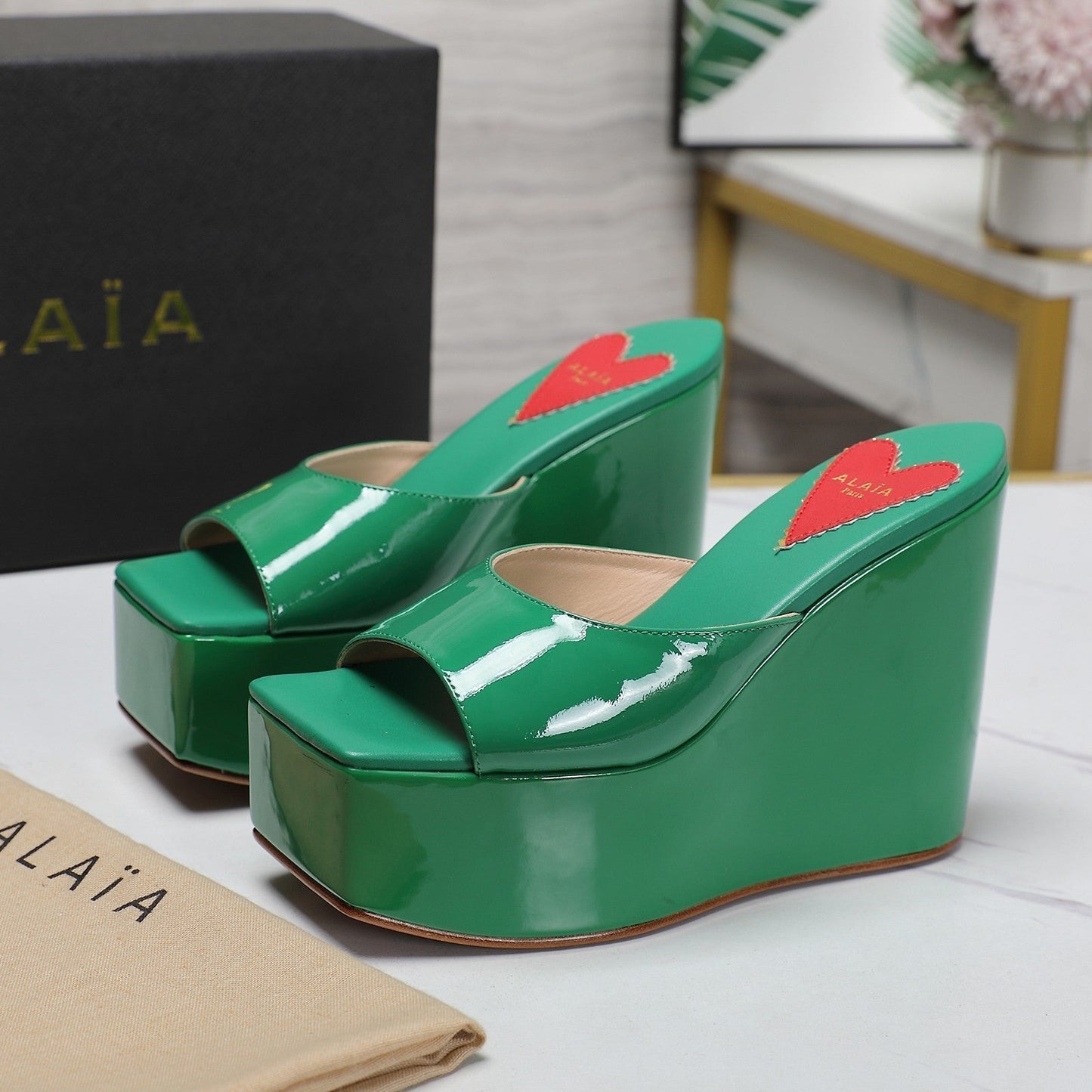 ALAIA PLATFORM WEDGE IN COOL GREEN LAMBSKIN WITH RED HEART - 35