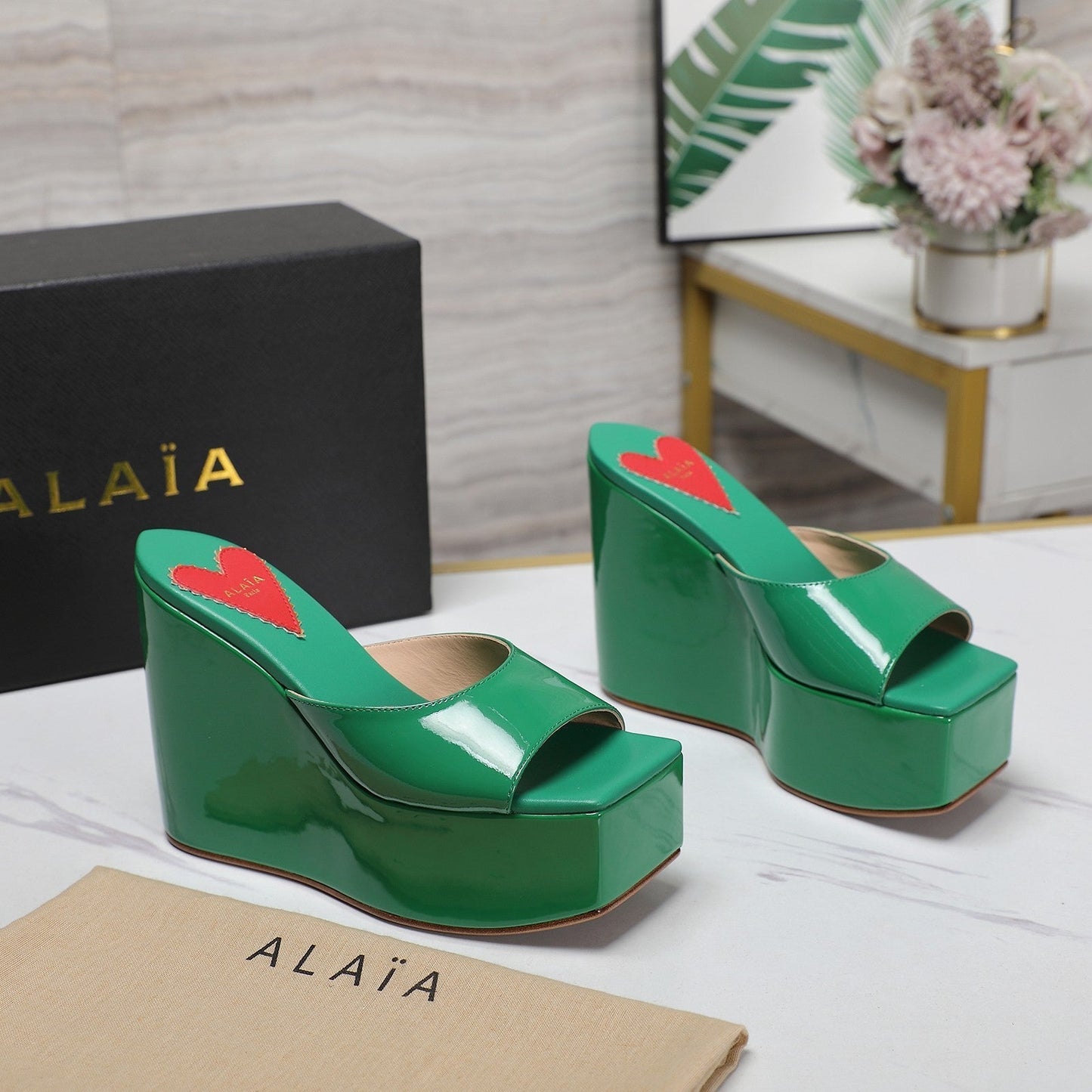 ALAIA PLATFORM WEDGE IN COOL GREEN LAMBSKIN WITH RED HEART - 35