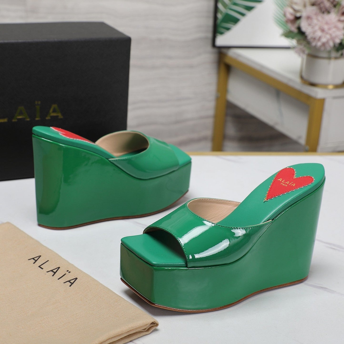 ALAIA PLATFORM WEDGE IN COOL GREEN LAMBSKIN WITH RED HEART - 35