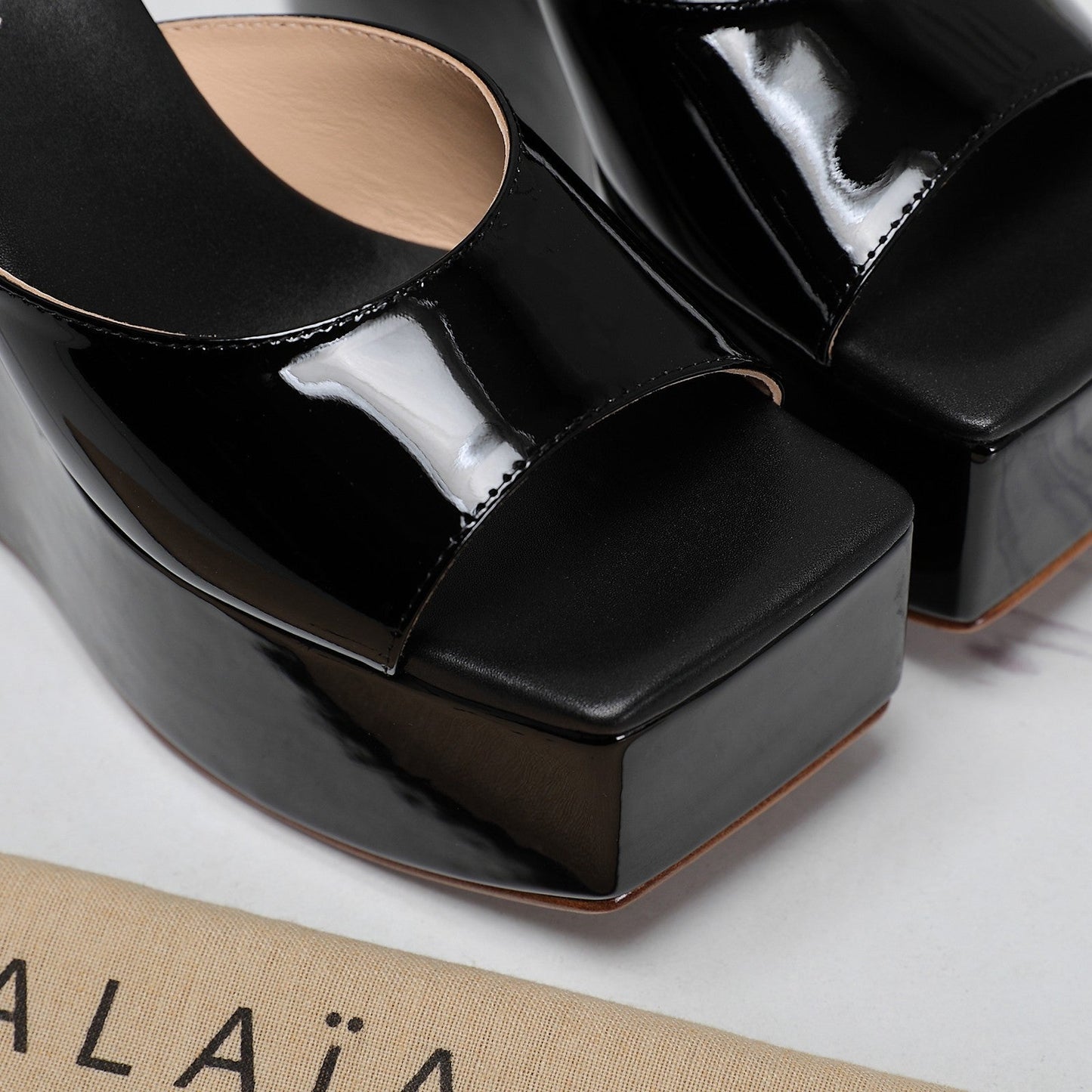 ALAIA PLATFORM WEDGE IN BLACK LAMBSKIN WITH RED HEART - 35