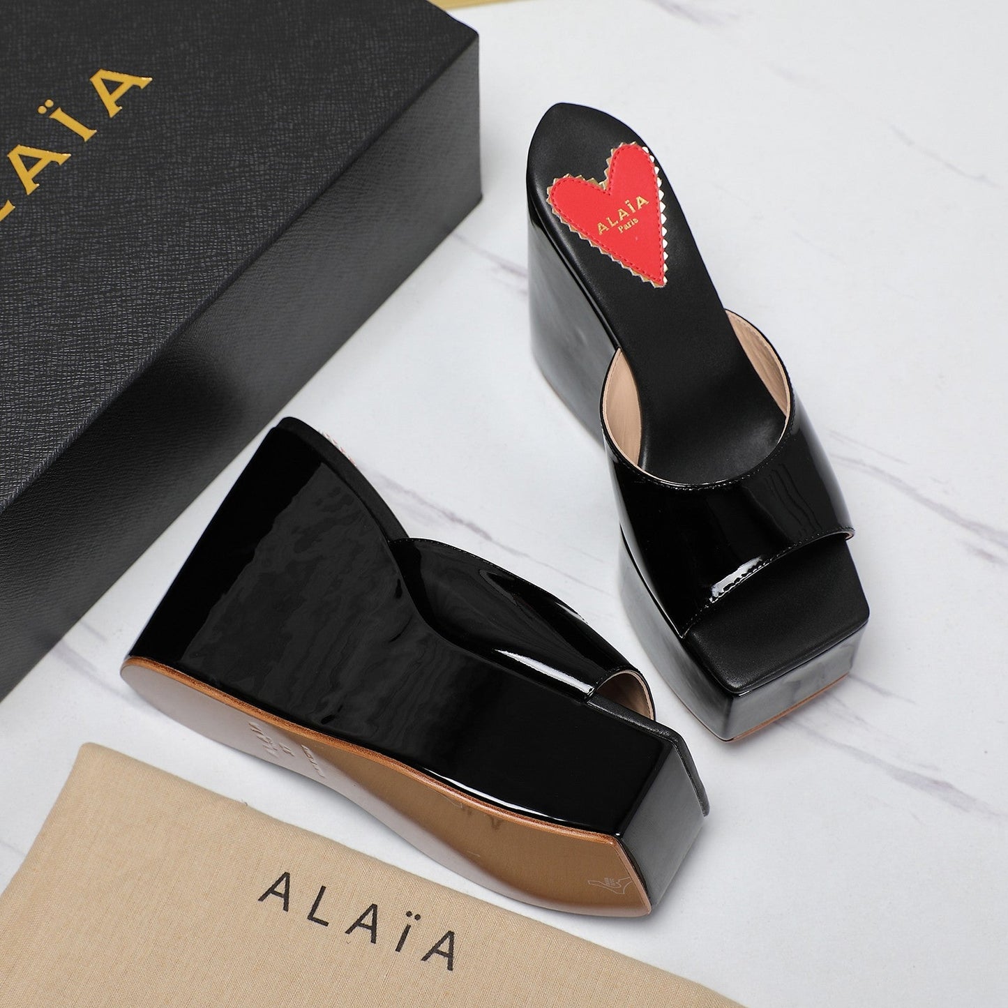 ALAIA PLATFORM WEDGE IN BLACK LAMBSKIN WITH RED HEART - 35