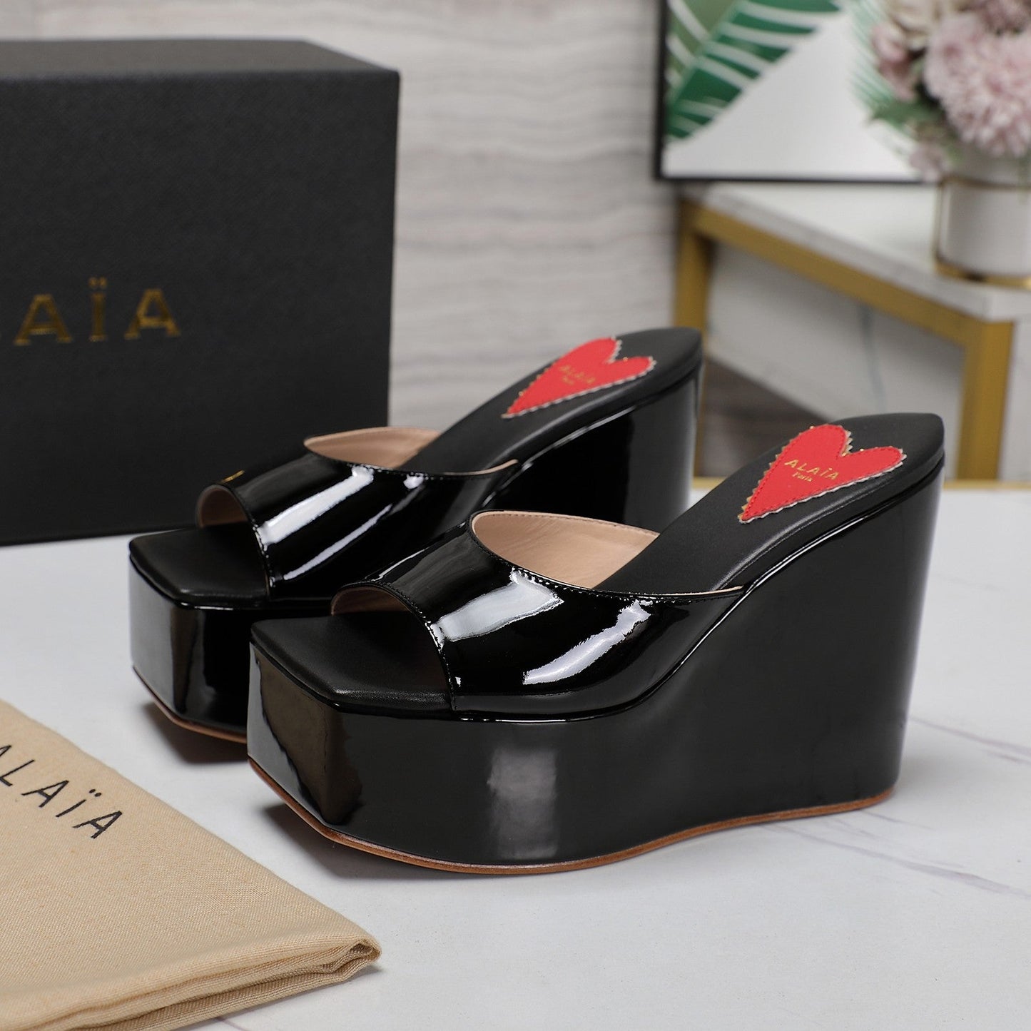 ALAIA PLATFORM WEDGE IN BLACK LAMBSKIN WITH RED HEART - 35