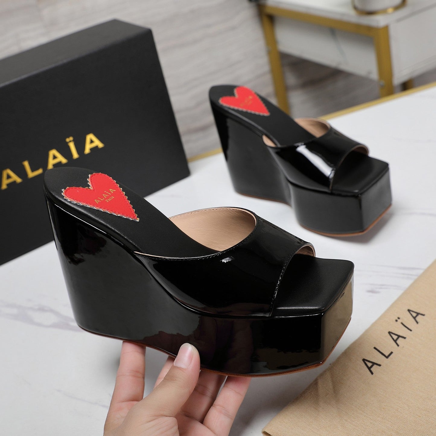 ALAIA PLATFORM WEDGE IN BLACK LAMBSKIN WITH RED HEART - 35