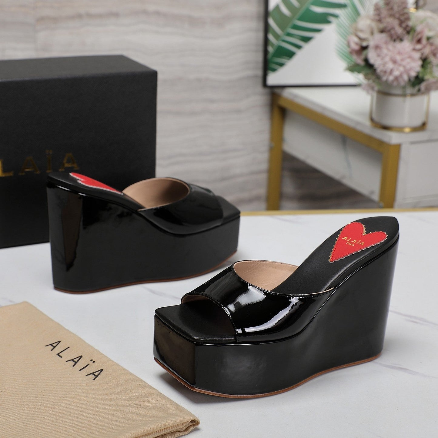 ALAIA PLATFORM WEDGE IN BLACK LAMBSKIN WITH RED HEART - 35