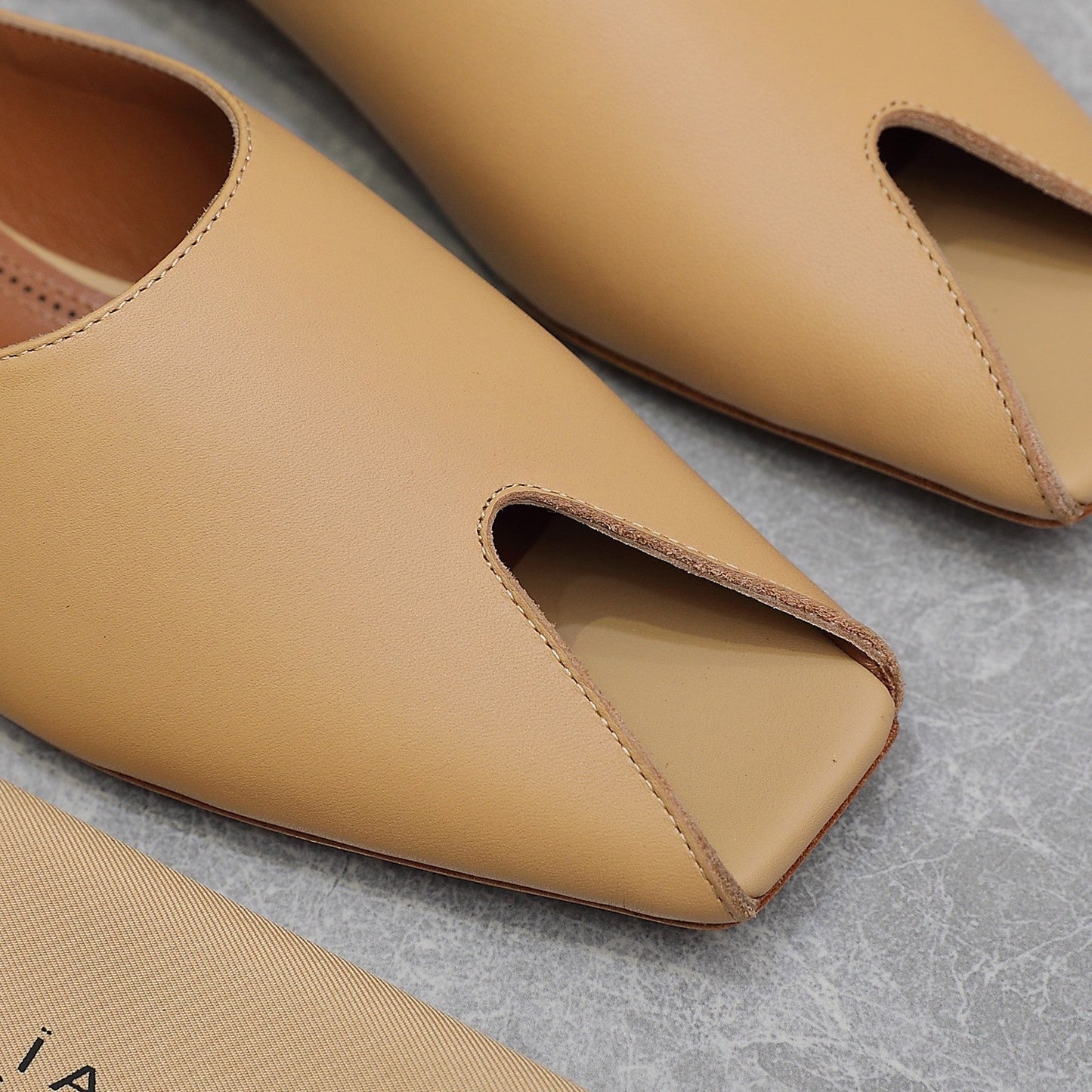ALAIA FLAT MULE IN SEPIA TAN LAMBSKIN - 34