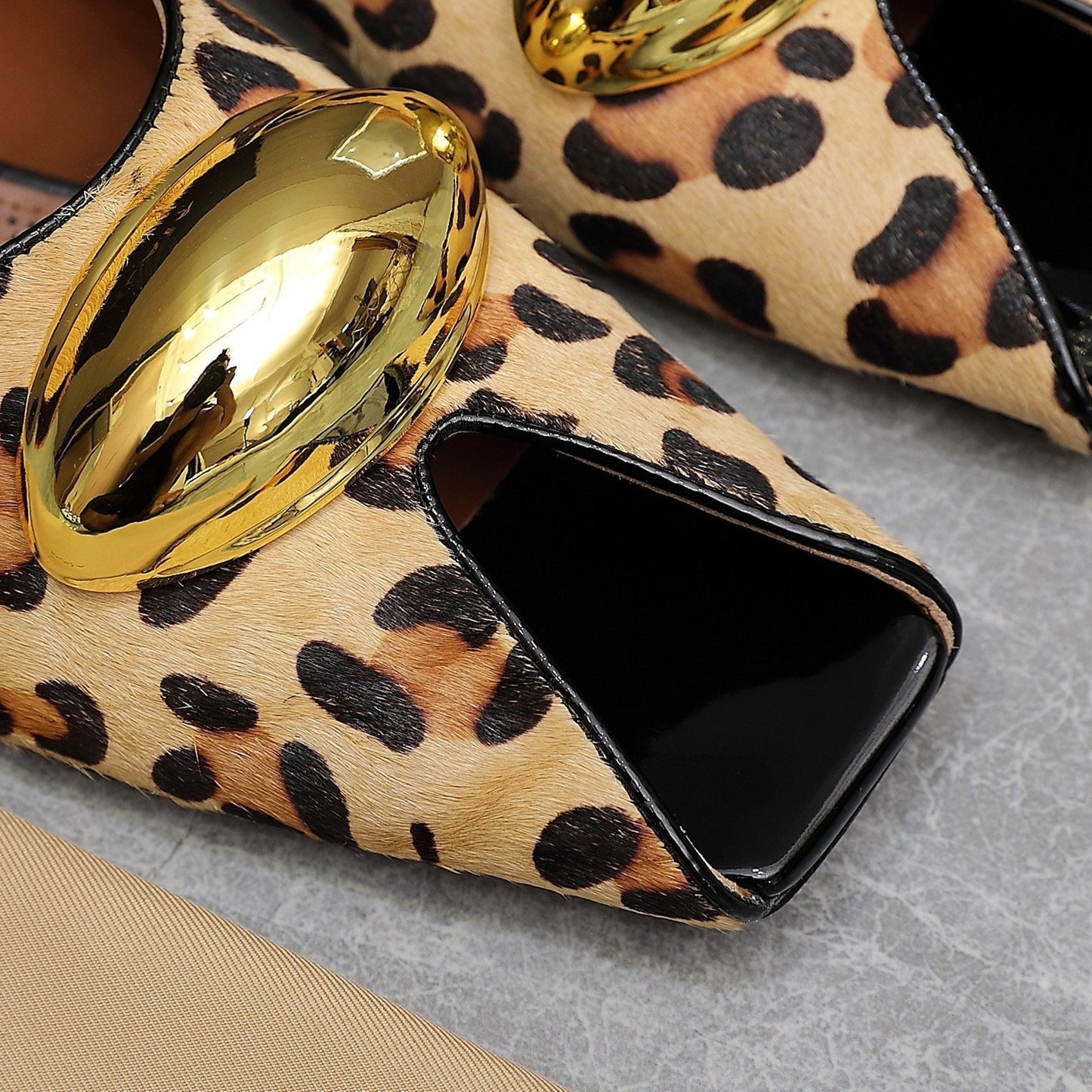 ALAIA FLAT MULE IN LEOPARD LAMBSKIN WITH GOLD HARDWARE - 34