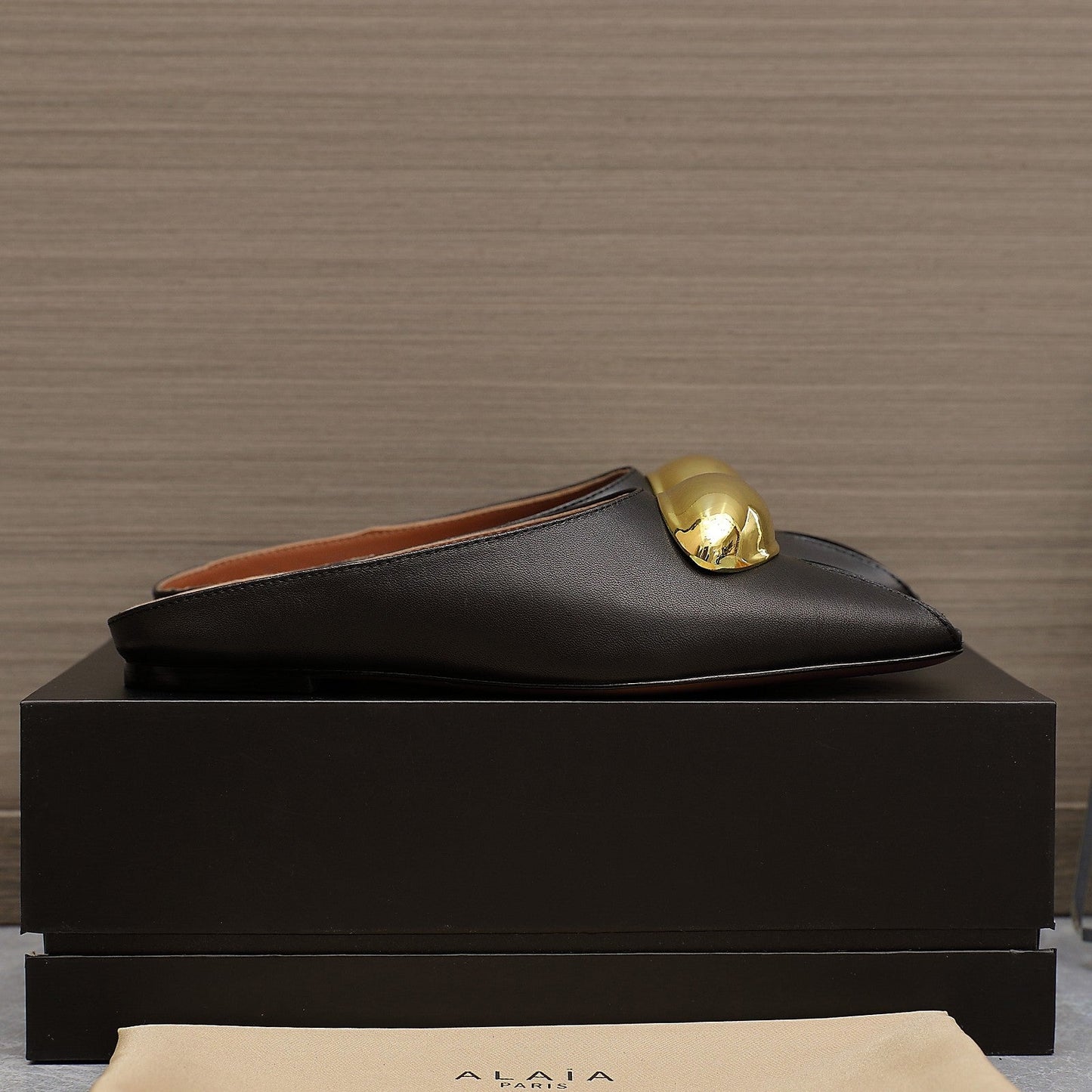 ALAIA FLAT MULE IN BLACK LAMBSKIN WITH GOLD HARDWARE - 34