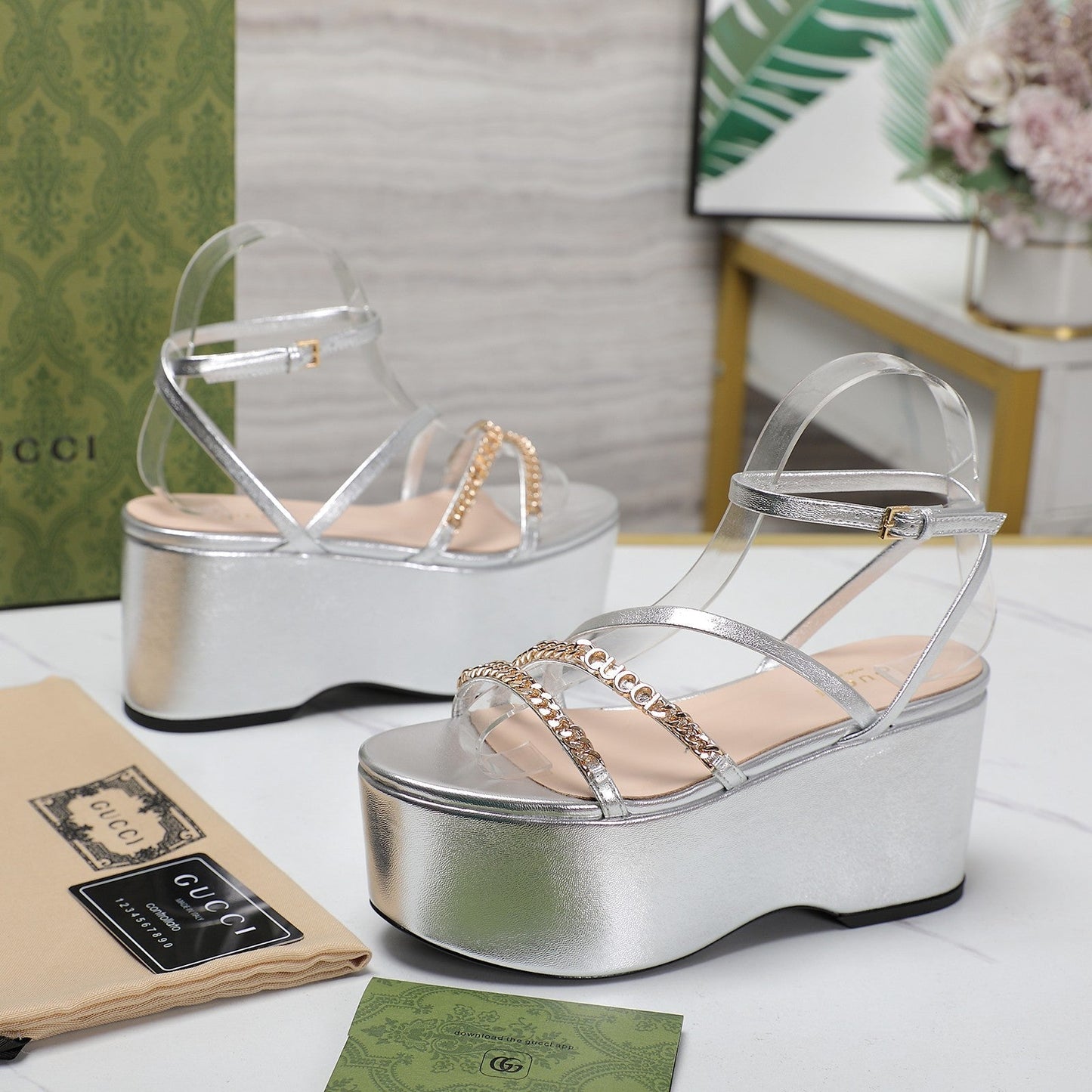 WEDGE PLATFORM IN SILVER SHEEPSKIN - 35