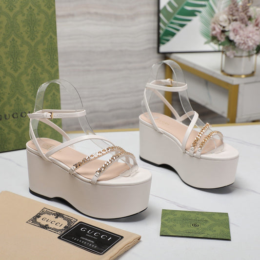 WEDGE PLATFORM IN WHITE SHEEPSKIN - 35
