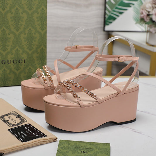 WEDGE PLATFORM IN LIGHT PINK SHEEPSKIN - 35