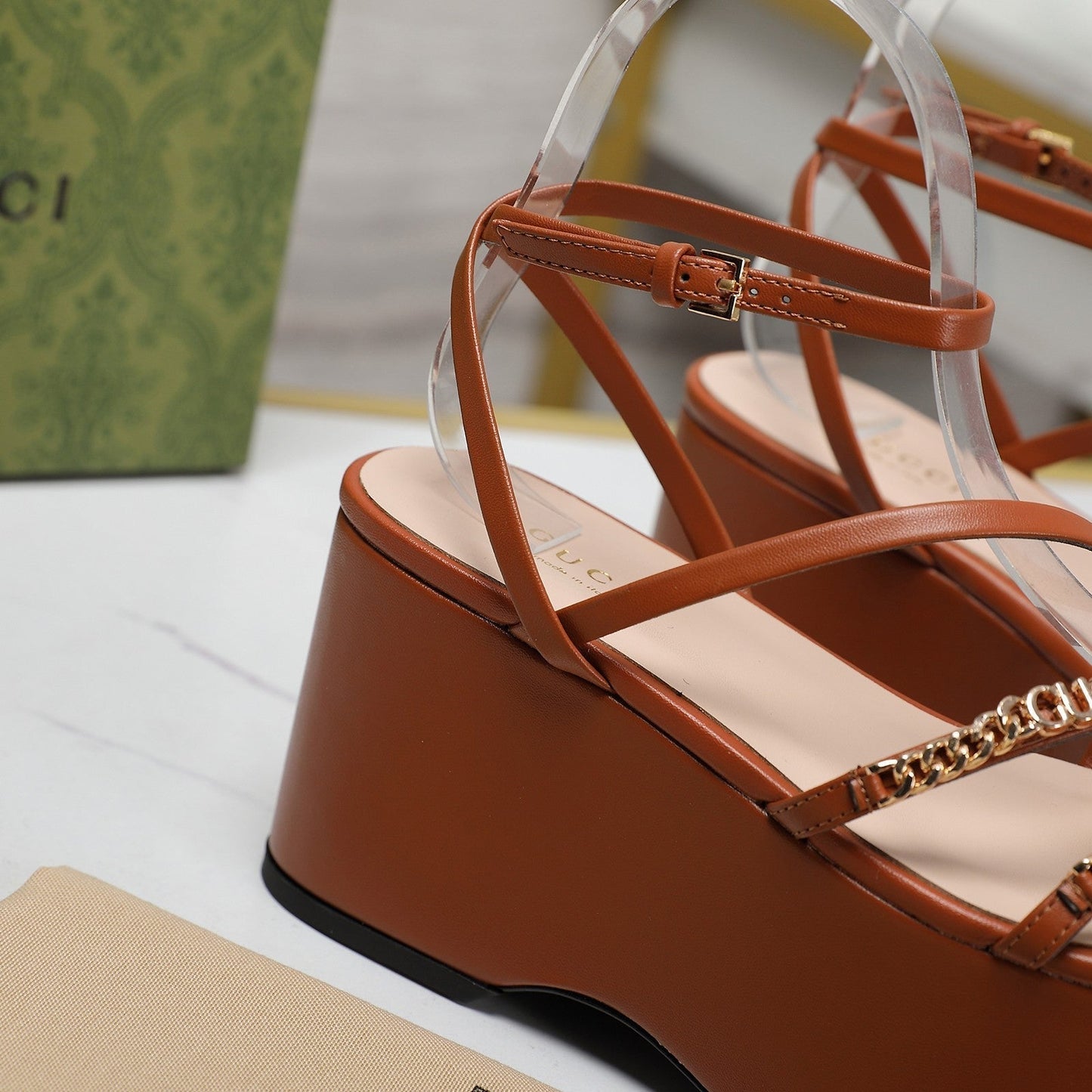 WEDGE PLATFORM IN CINNAMON BROWN SHEEPSKIN - 35