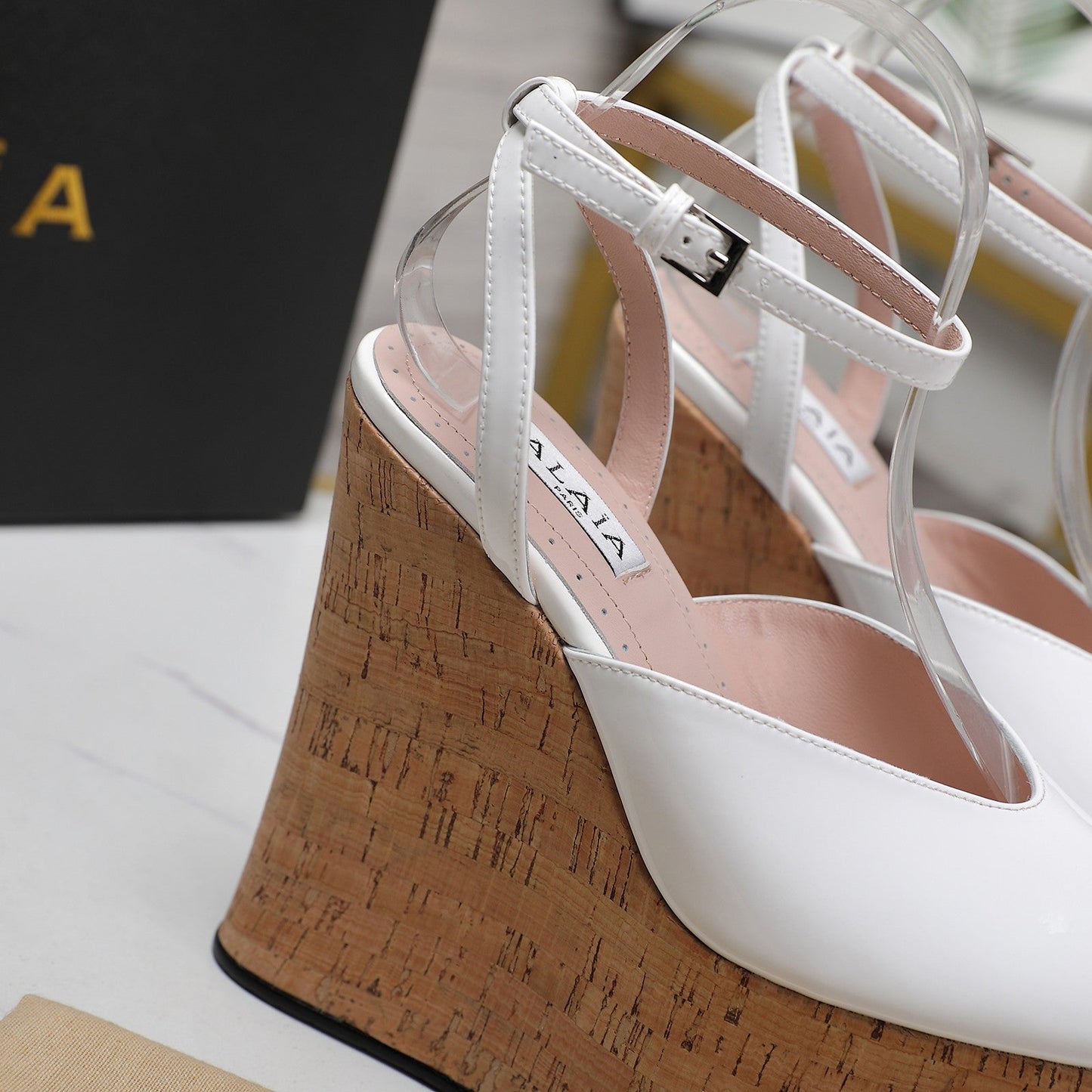 ALAIA WEDGE SANDAL IN WHITE GLOSSY CALFSKIN AND BEIGE RUBBER - 35