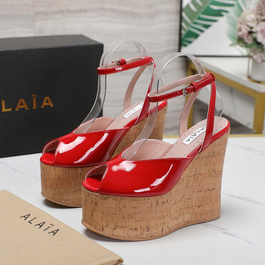 ALAIA WEDGE SANDAL IN CRIMSON RED GLOSSY CALFSKIN AND BEIGE RUBBER - 35