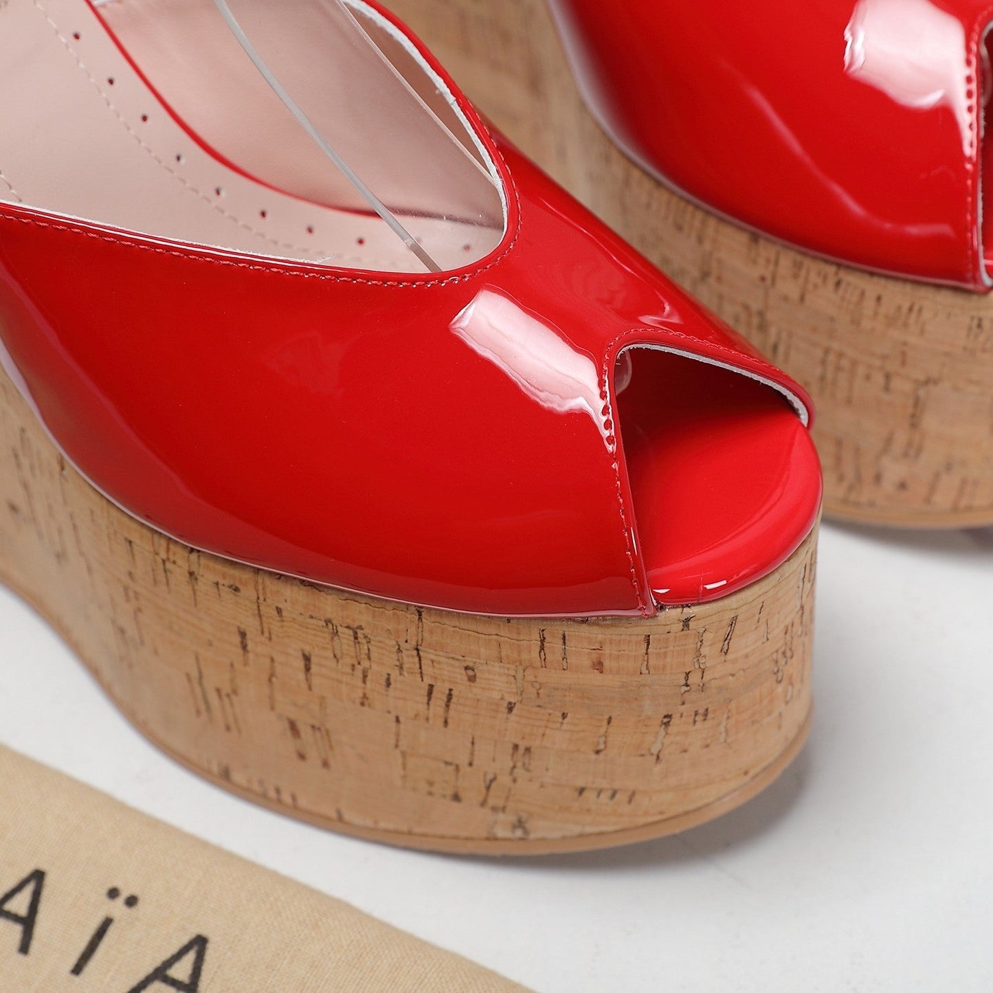 ALAIA WEDGE SANDAL IN CRIMSON RED GLOSSY CALFSKIN AND BEIGE RUBBER - 35