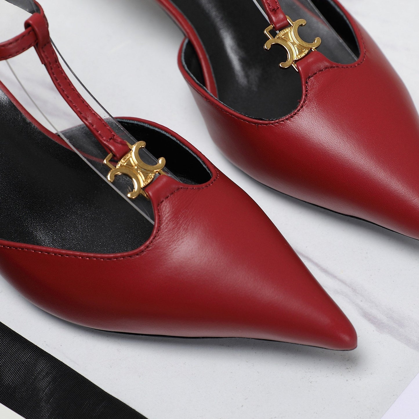 HIGH 5 CM SLINGBACK IN CHERRY RED CALFSKIN WITH GOLD LOGO - 35