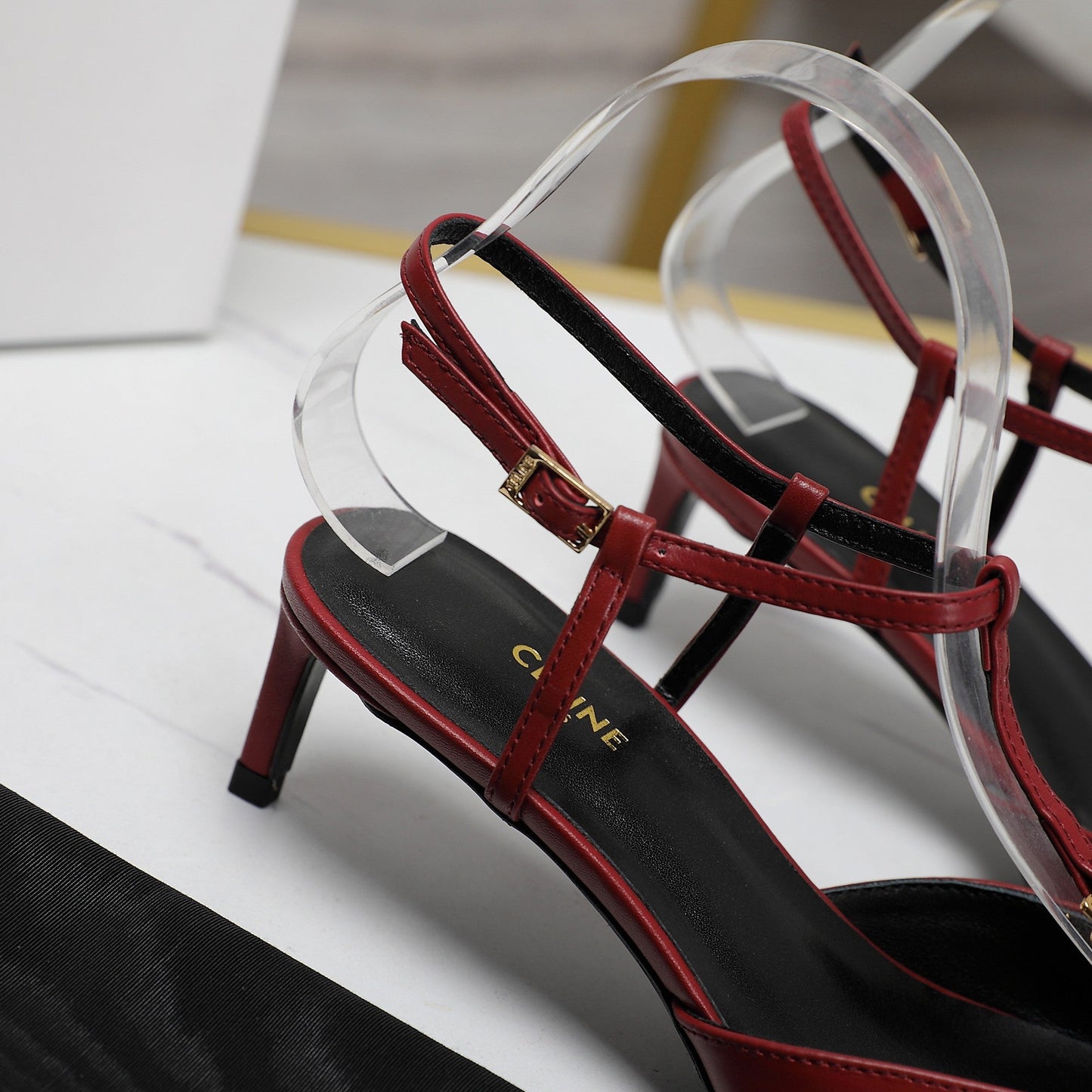HIGH 5 CM SLINGBACK IN CHERRY RED CALFSKIN WITH GOLD LOGO - 35