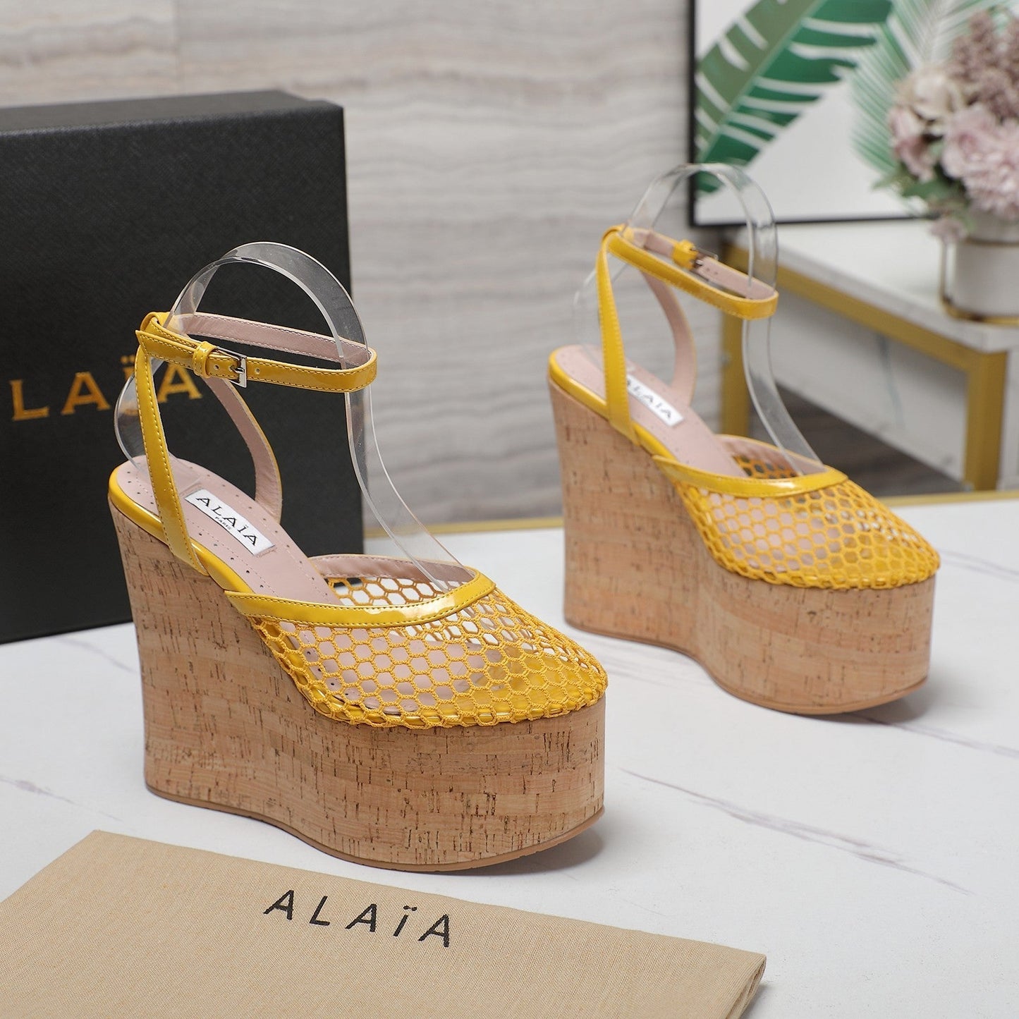 ALAIA WEDGE SANDAL IN YELLOW MESH AND BEIGE RUBBER - 35