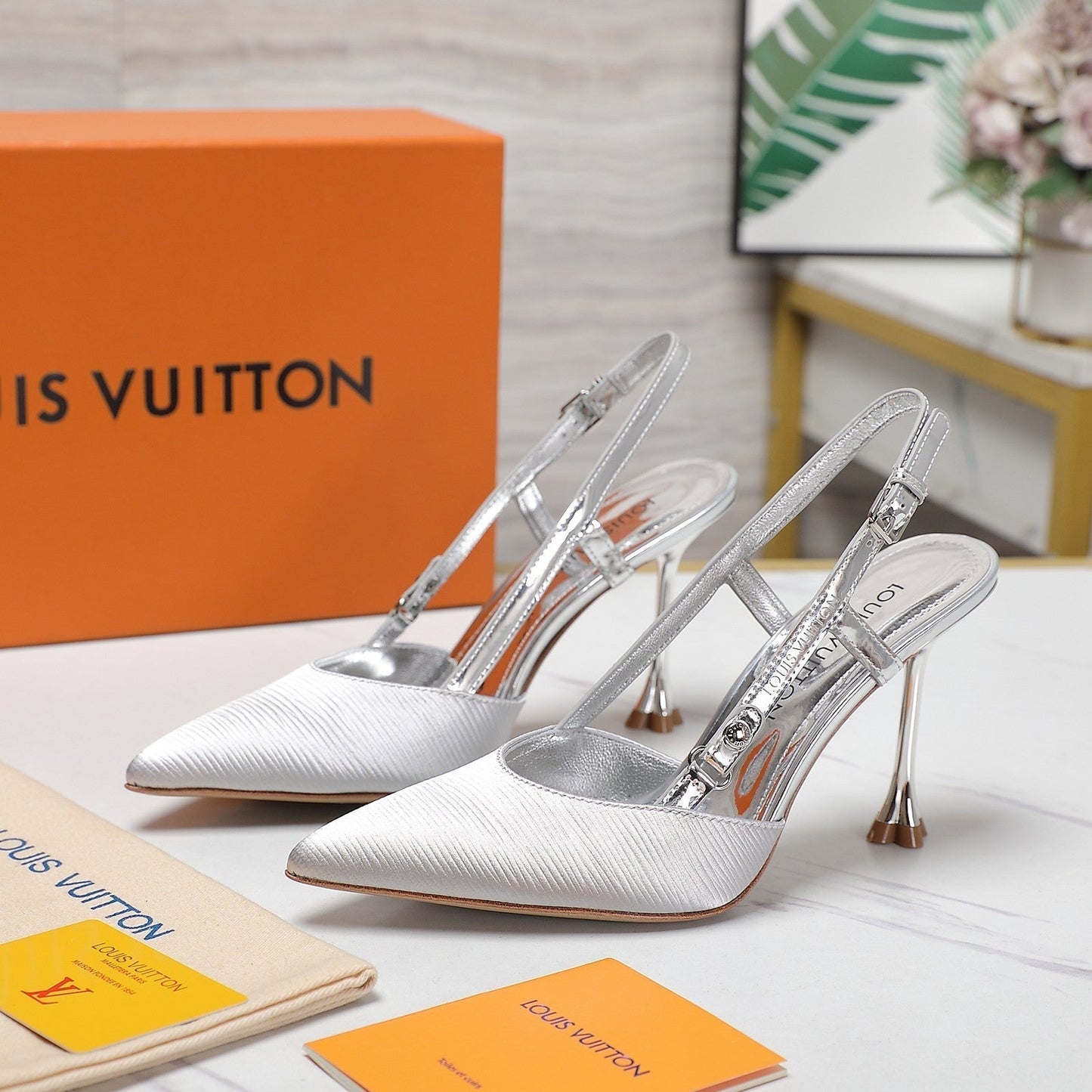 LV WOMEN BLOSSOM SLINGBACK PUMP IN SILVER EMBROIDERED FABRIC - 35 / 7.5 cm