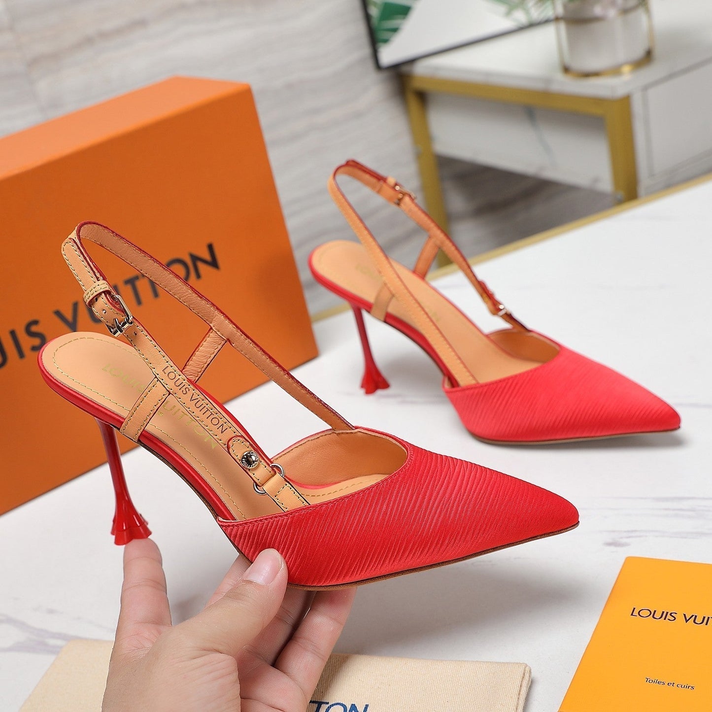 LV WOMEN BLOSSOM SLINGBACK PUMP IN CHERRY RED EMBROIDERED FABRIC - 35 / 7.5 CM