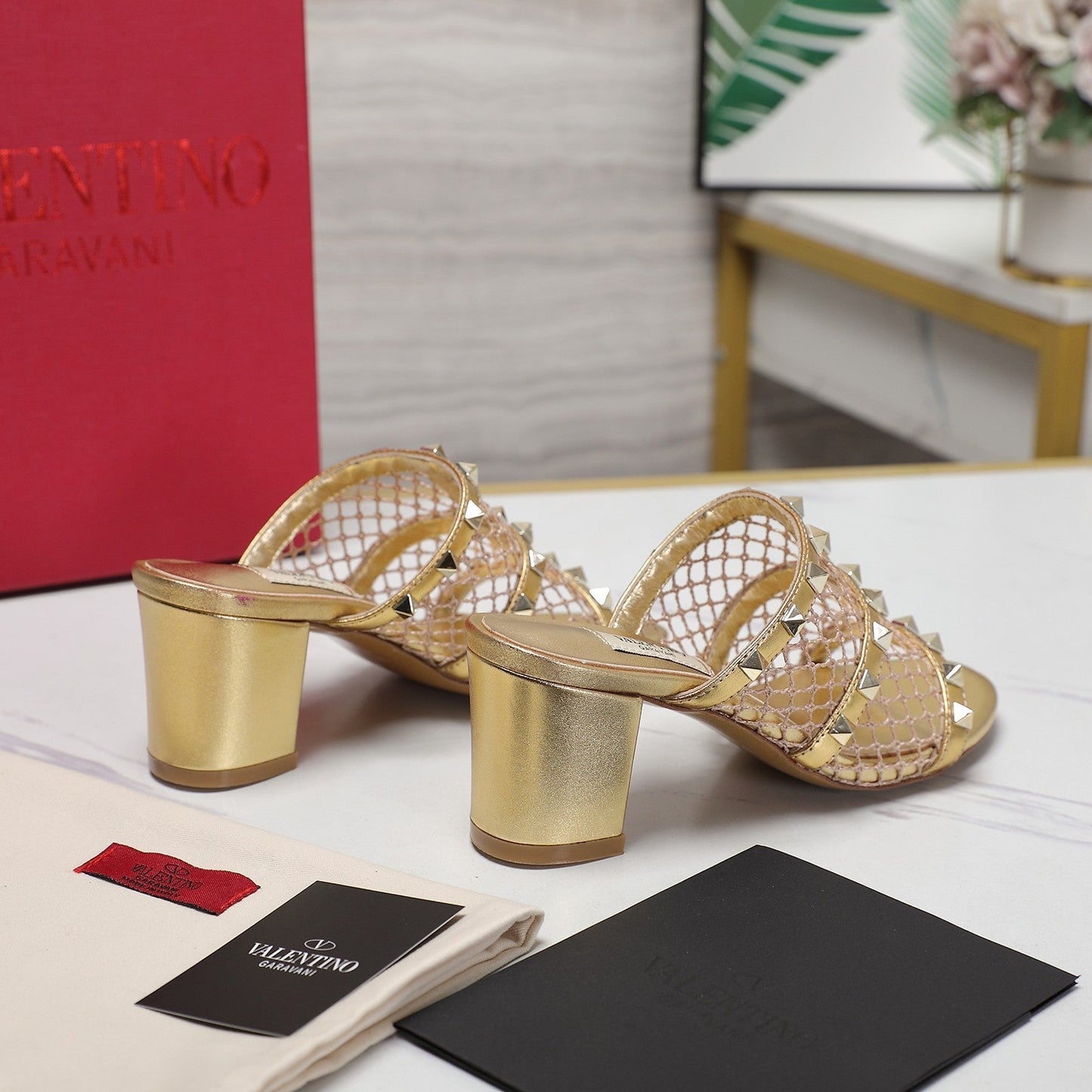 WOMEN'S BLACK ROCKSTUD GOLD MESH SLIDER SANDAL WITH MATCHING STUDS 65 MM - 35