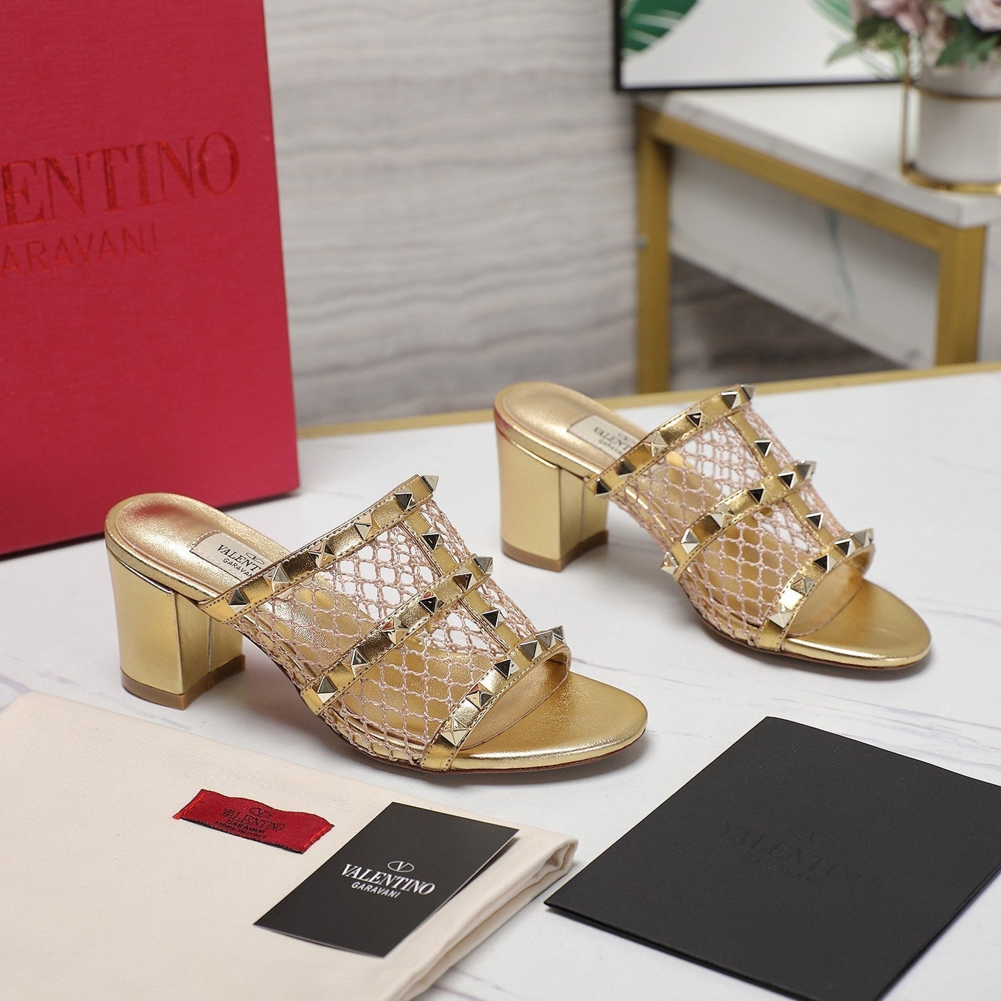 WOMEN'S BLACK ROCKSTUD GOLD MESH SLIDER SANDAL WITH MATCHING STUDS 65 MM - 35