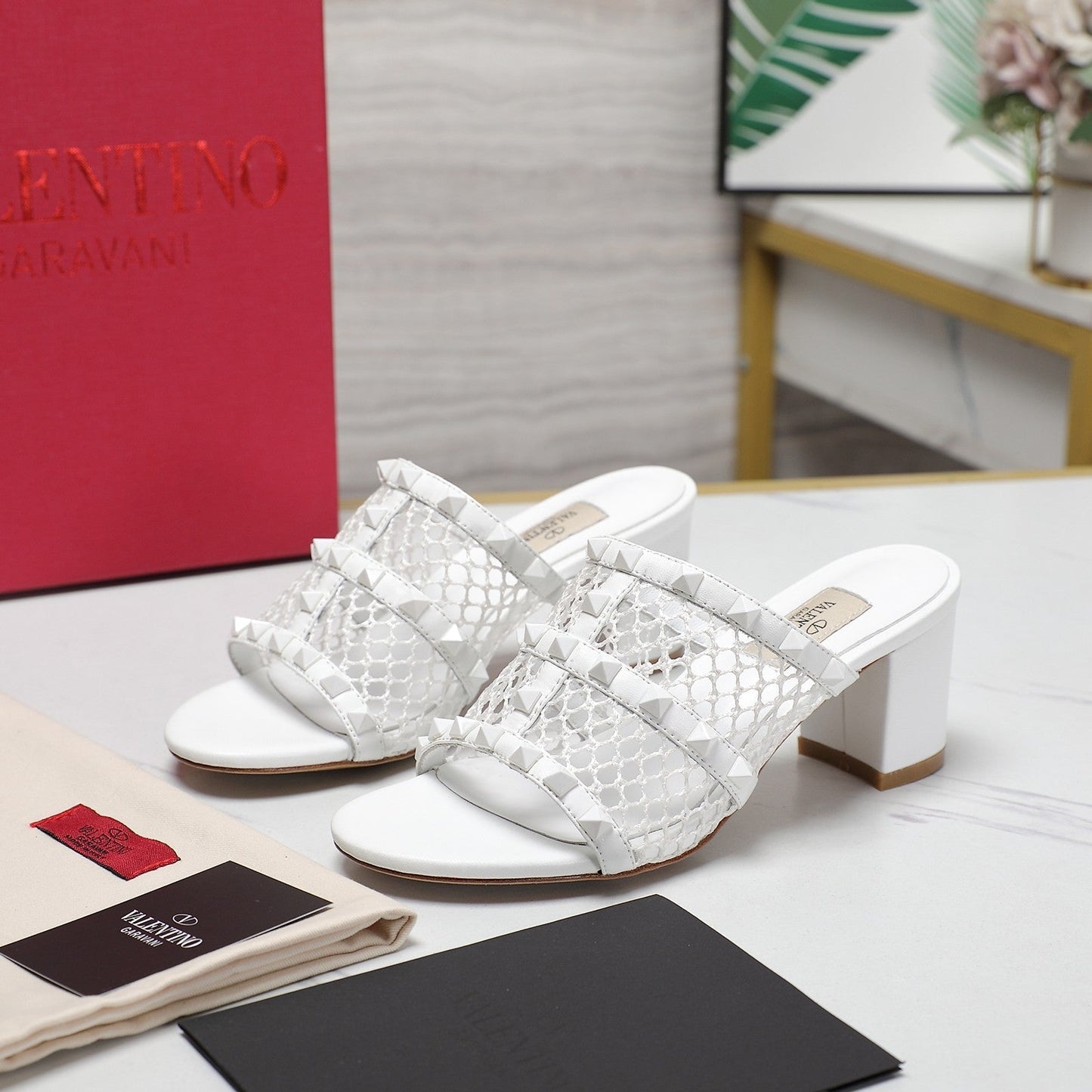 WOMEN'S BLACK ROCKSTUD WHITE MESH SLIDER SANDAL WITH MATCHING STUDS 65 MM - 35