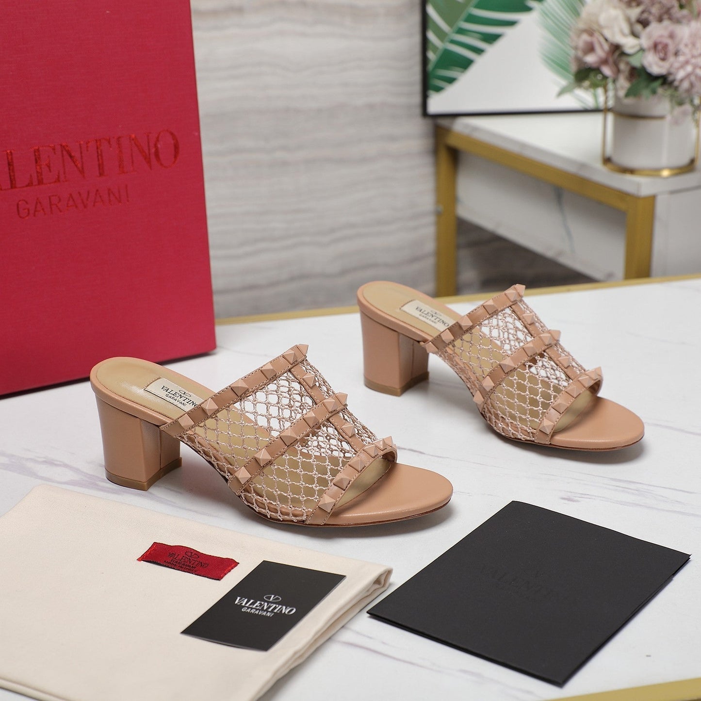 WOMEN'S BLACK ROCKSTUD DESERT SAND MESH SLIDER SANDAL WITH MATCHING STUDS 65 MM - 35