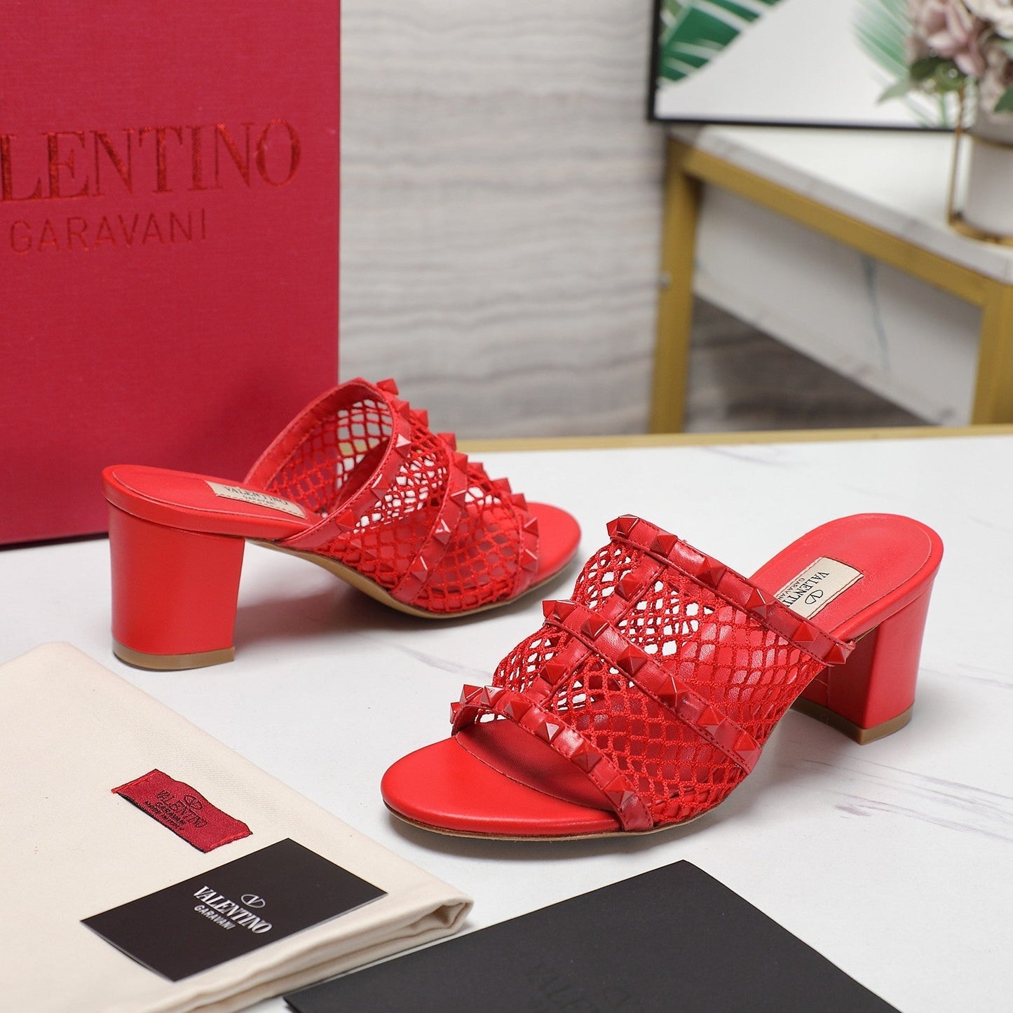 WOMEN'S BLACK ROCKSTUD CHERRY RED MESH SLIDER SANDAL WITH MATCHING STUDS 65 MM - 35