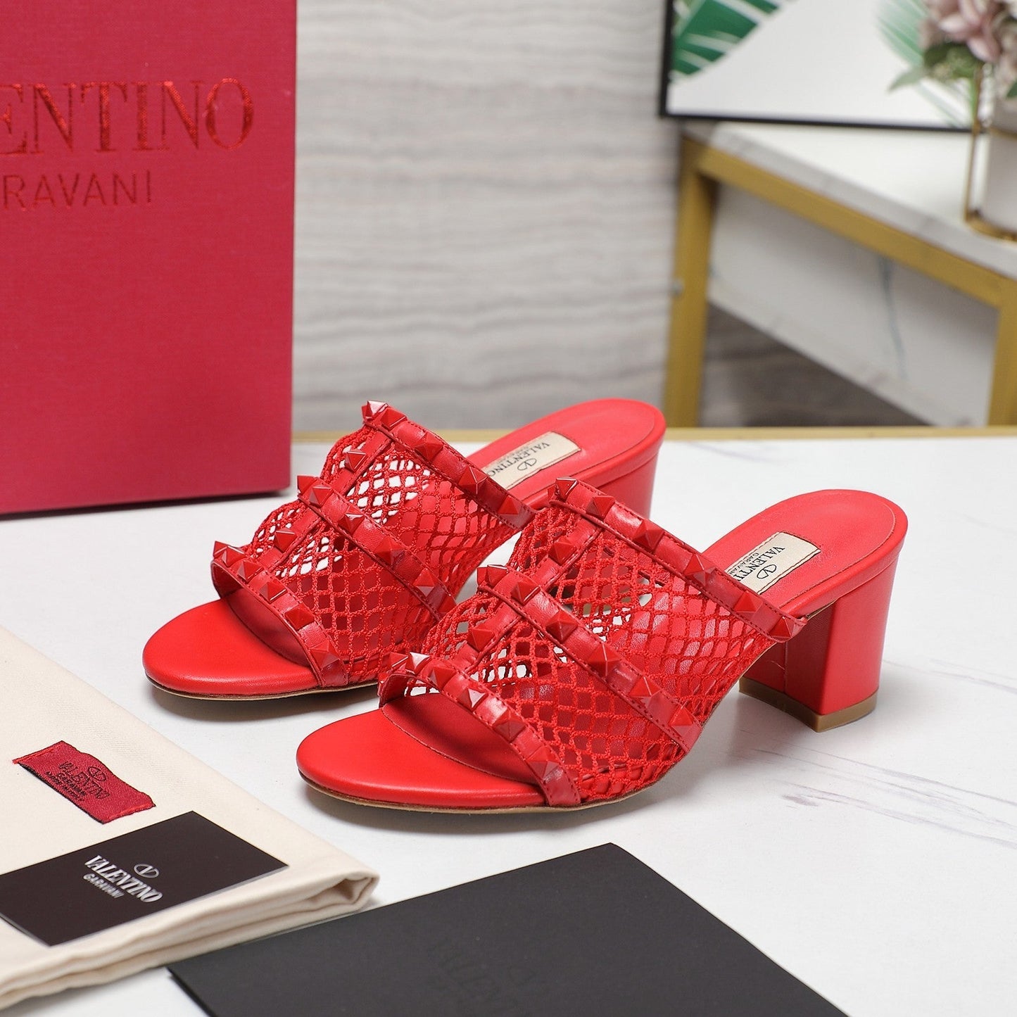 WOMEN'S BLACK ROCKSTUD CHERRY RED MESH SLIDER SANDAL WITH MATCHING STUDS 65 MM - 35