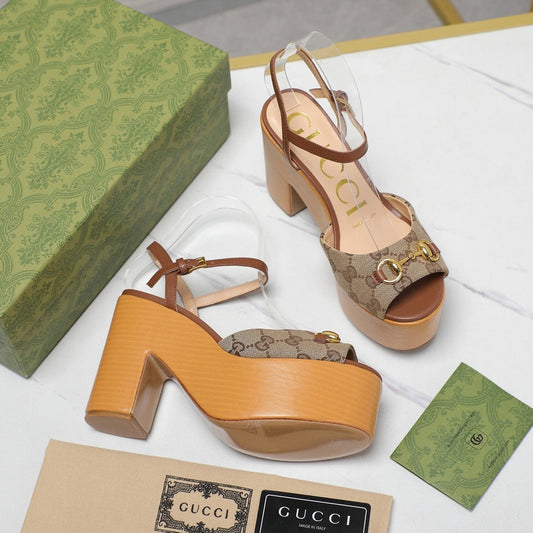 GG HORSEBIT WEDGE SANDAL IN BROWN MONOGRAM JACQUARD FABRIC AND SHEEPSKIN LINING - 35